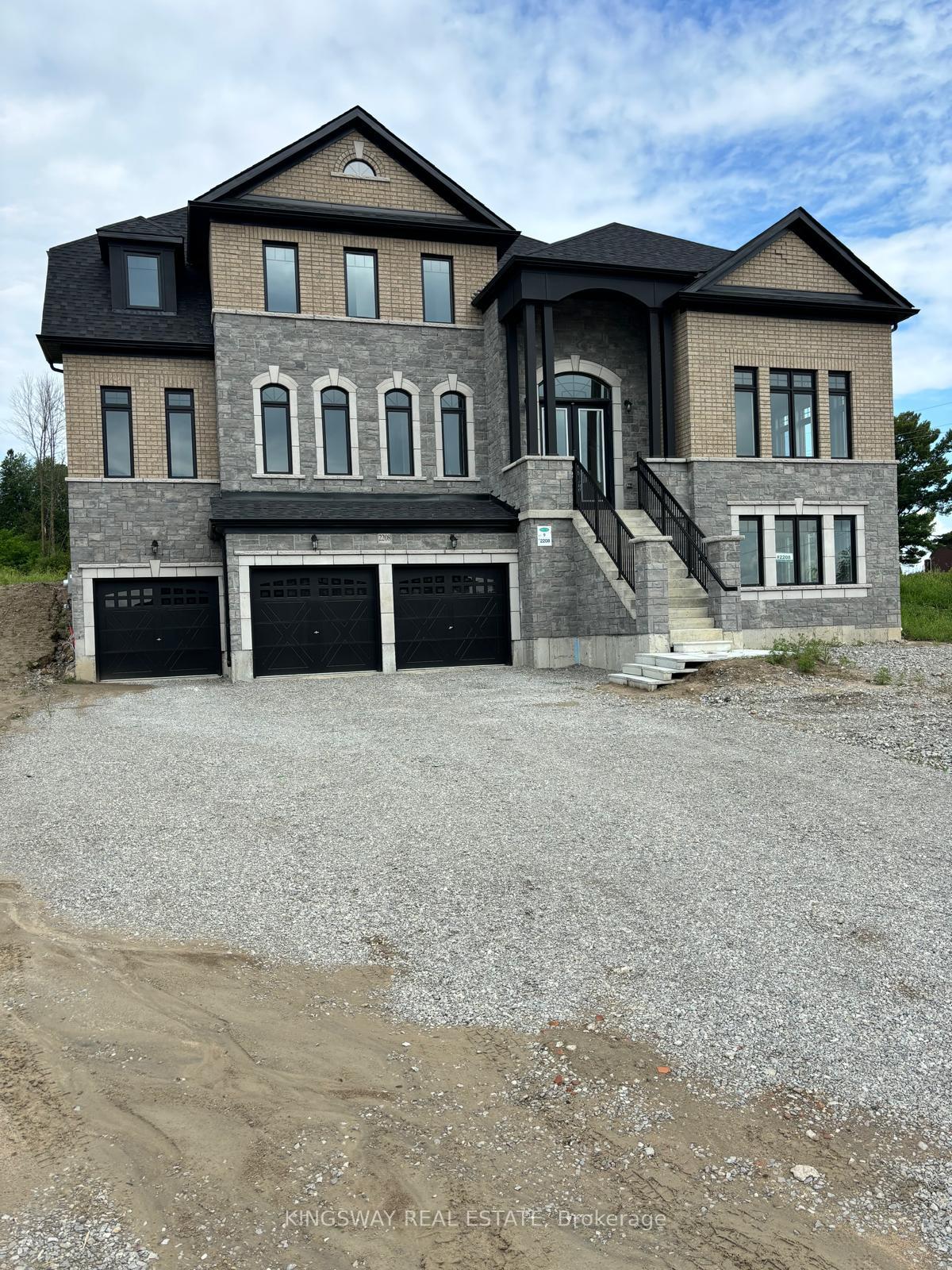 Photo 3 of 2208 Greg Gemmell Way, Innisfil, Churchill — HOMEH