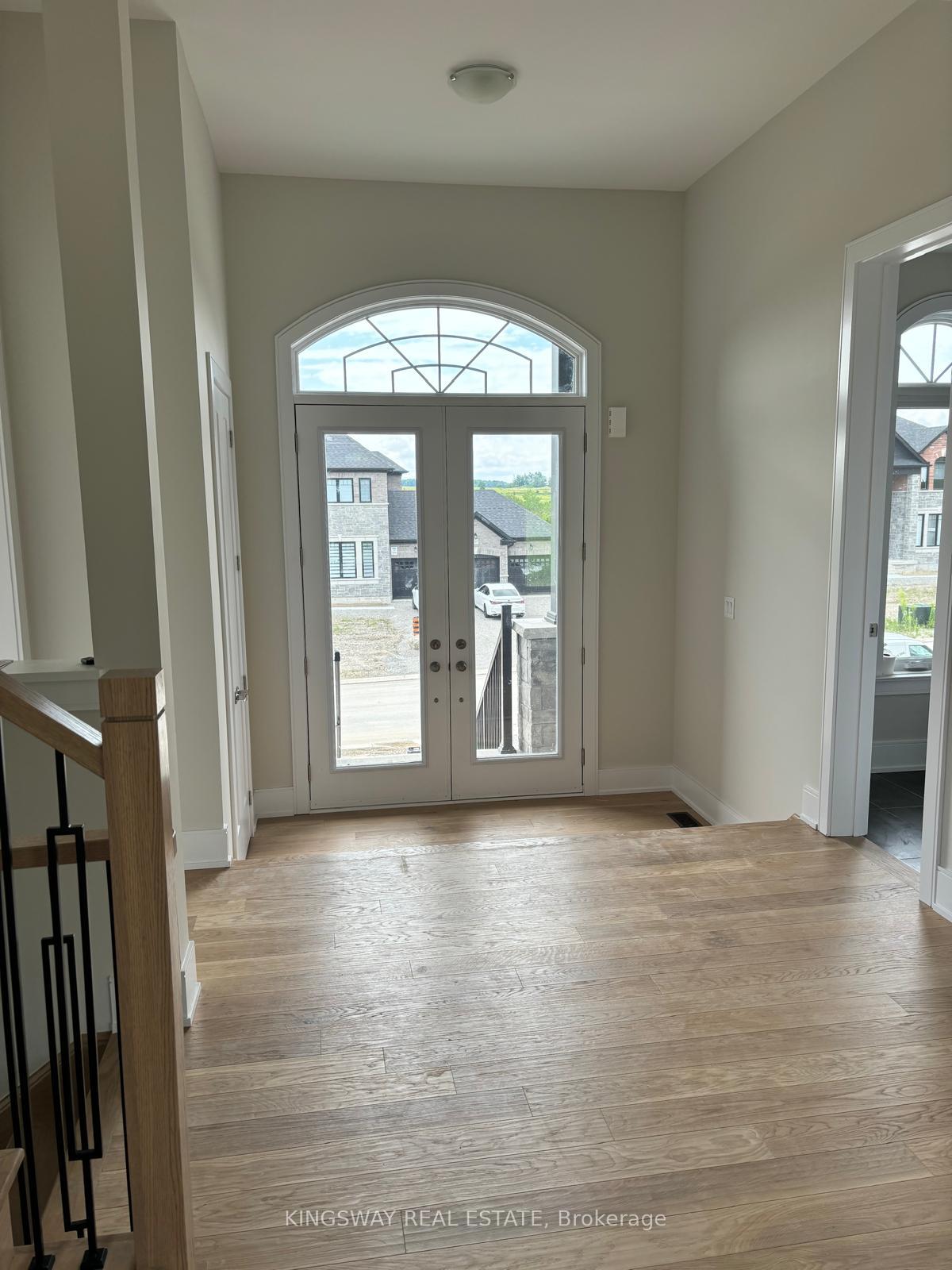 Photo 7 of 2208 Greg Gemmell Way, Innisfil, Churchill — HOMEH