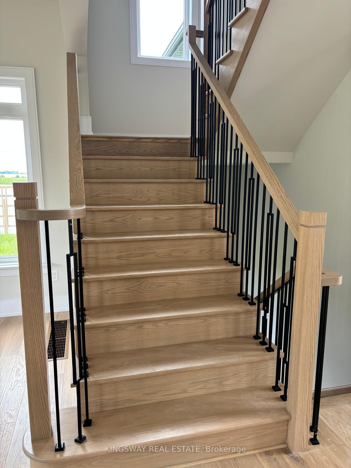 Photo 22 of 2208 Greg Gemmell Way, Innisfil, Churchill — HOMEH