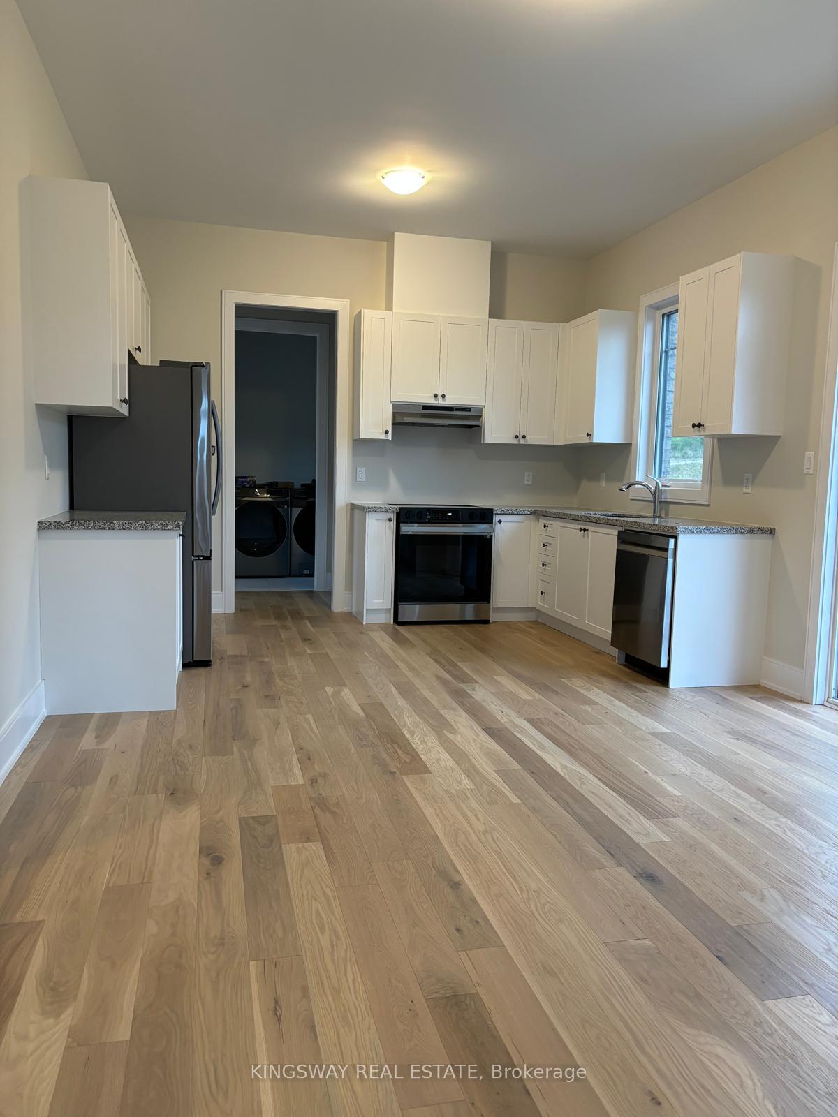 Photo 8 of 2208 Greg Gemmell Way, Innisfil, Churchill — HOMEH