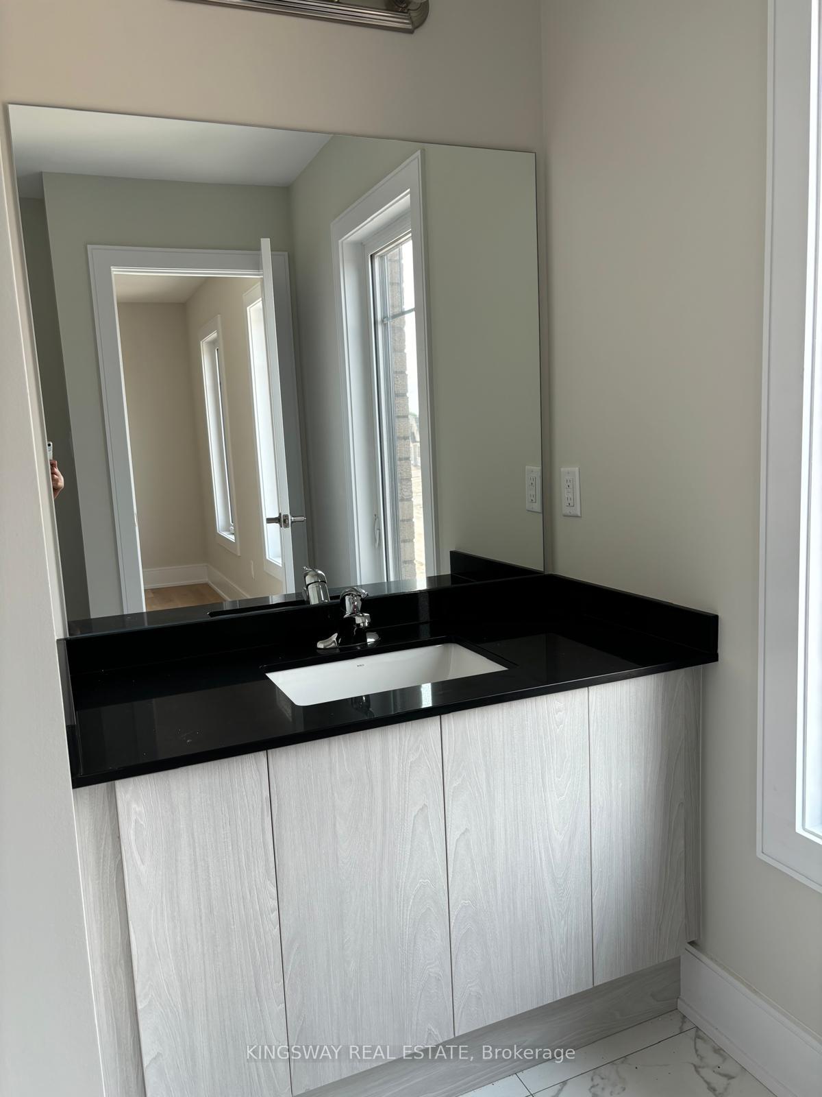 Photo 20 of 2208 Greg Gemmell Way, Innisfil, Churchill — HOMEH