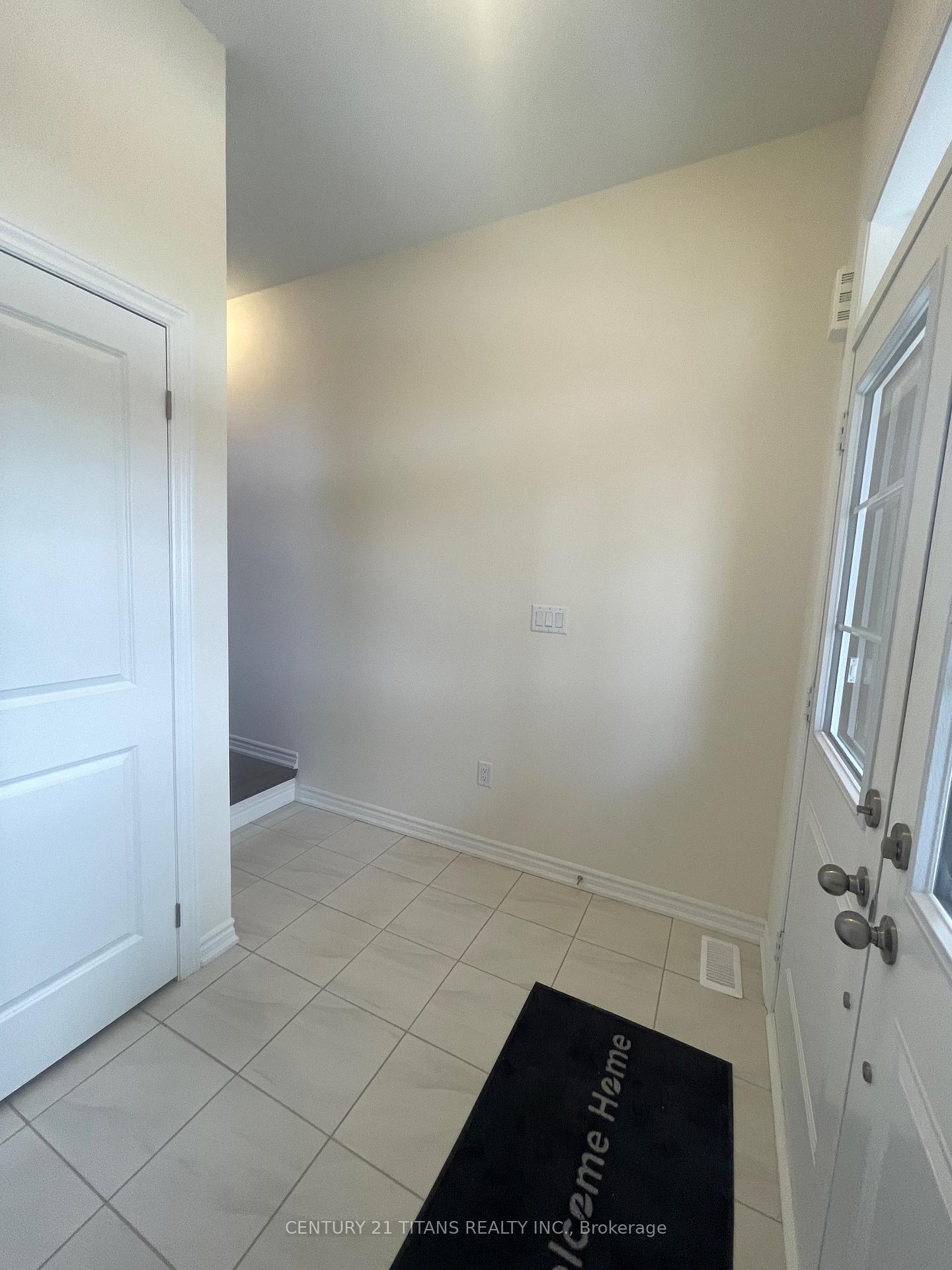 Photo 3 of 3179 Blazing Star Avenue, Pickering, Rural Pickering — HOMEH