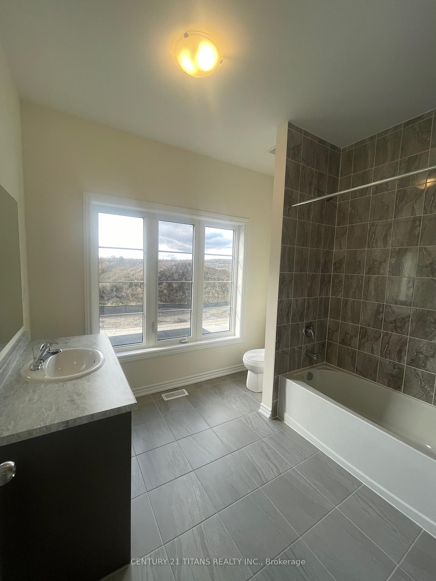 Photo 10 of 3179 Blazing Star Avenue, Pickering, Rural Pickering — HOMEH
