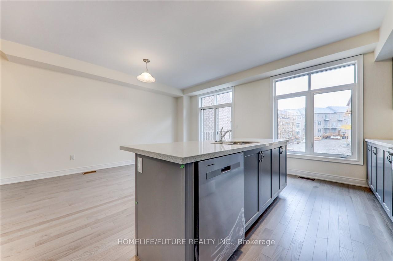 Photo 14 of 10 Phillipsen Way, Markham, Cedarwood — HOMEH