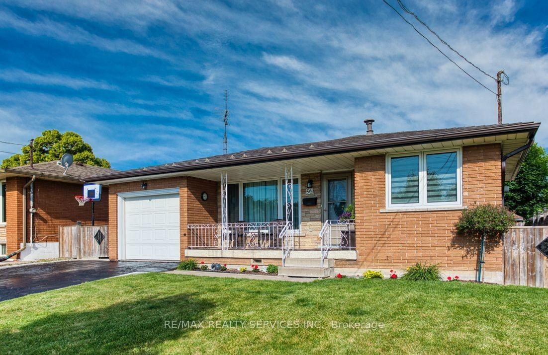 Photo 2 of 96 Purdy Crescent, Hamilton, Greeningdon — HOMEH