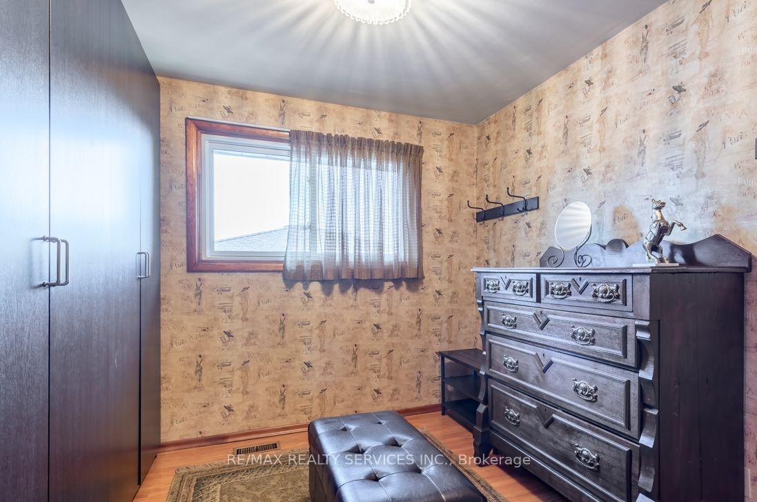 Photo 12 of 96 Purdy Crescent, Hamilton, Greeningdon — HOMEH
