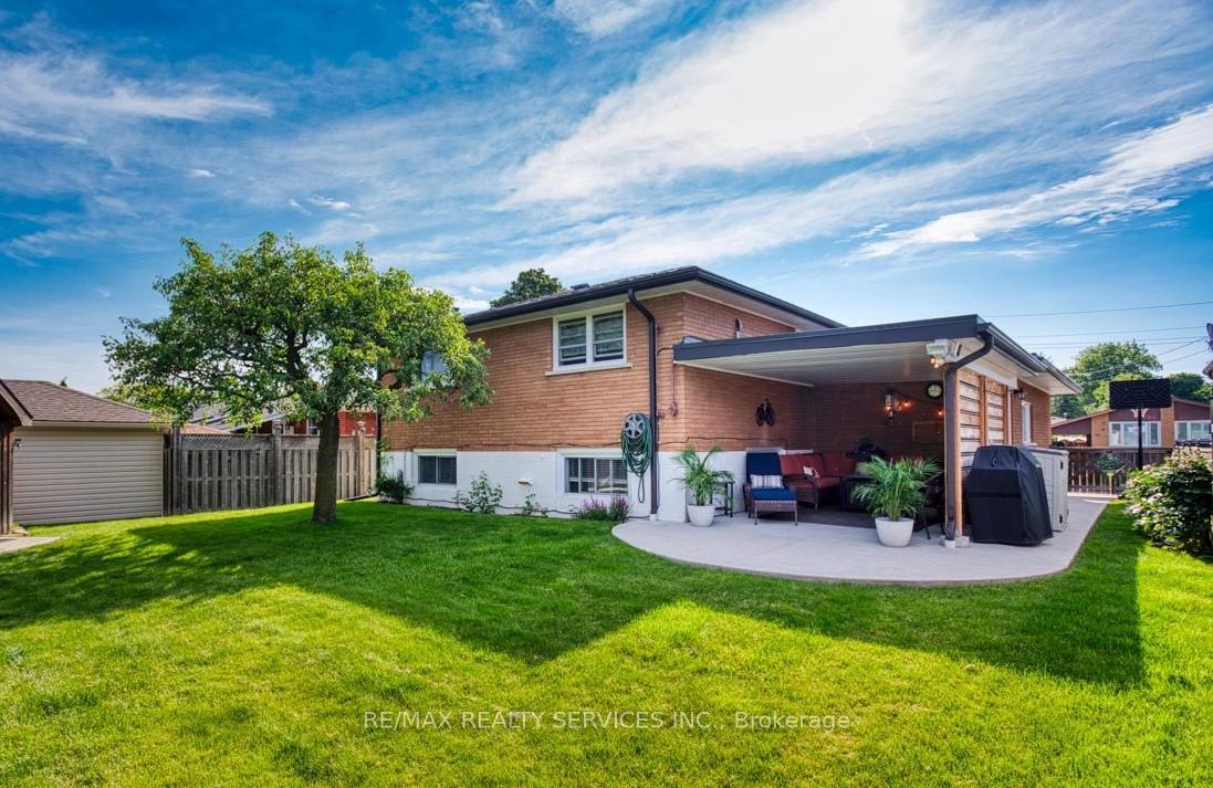 Photo 14 of 96 Purdy Crescent, Hamilton, Greeningdon — HOMEH