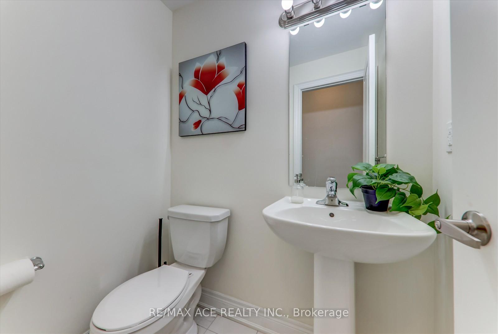 Photo 7 of 353 Kirkham Drive, Markham, Cedarwood — HOMEH