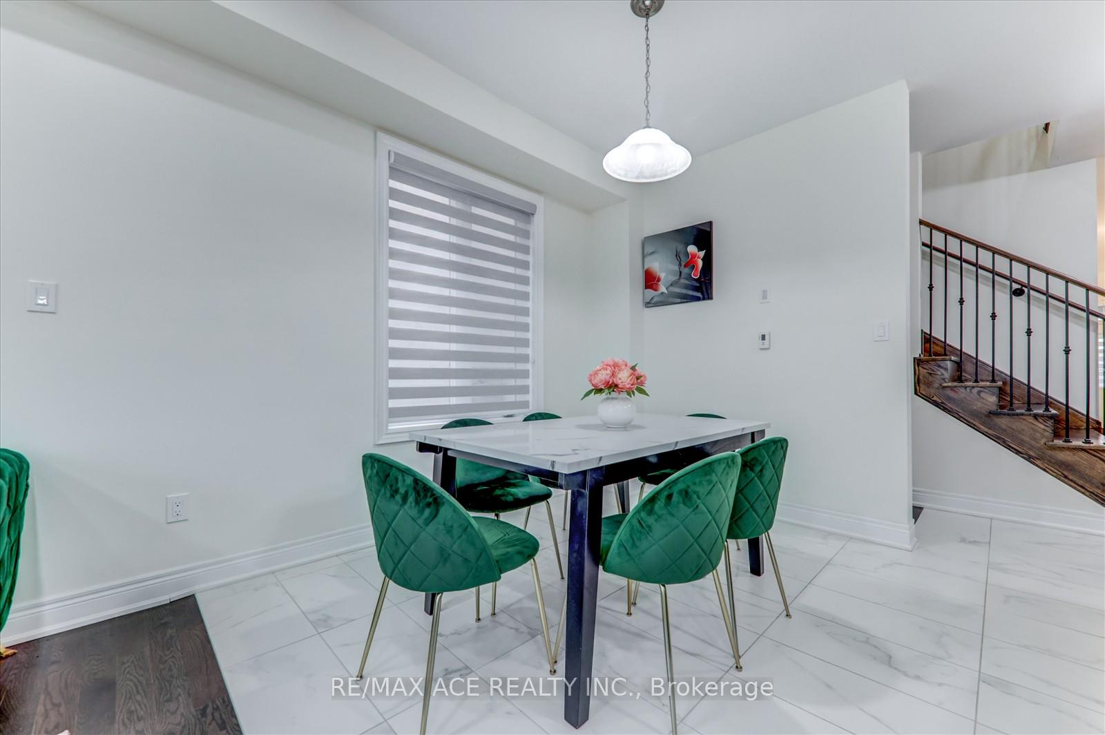 Photo 39 of 353 Kirkham Drive, Markham, Cedarwood — HOMEH
