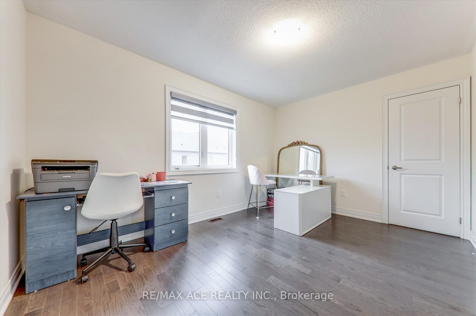 Photo 19 of 353 Kirkham Drive, Markham, Cedarwood — HOMEH