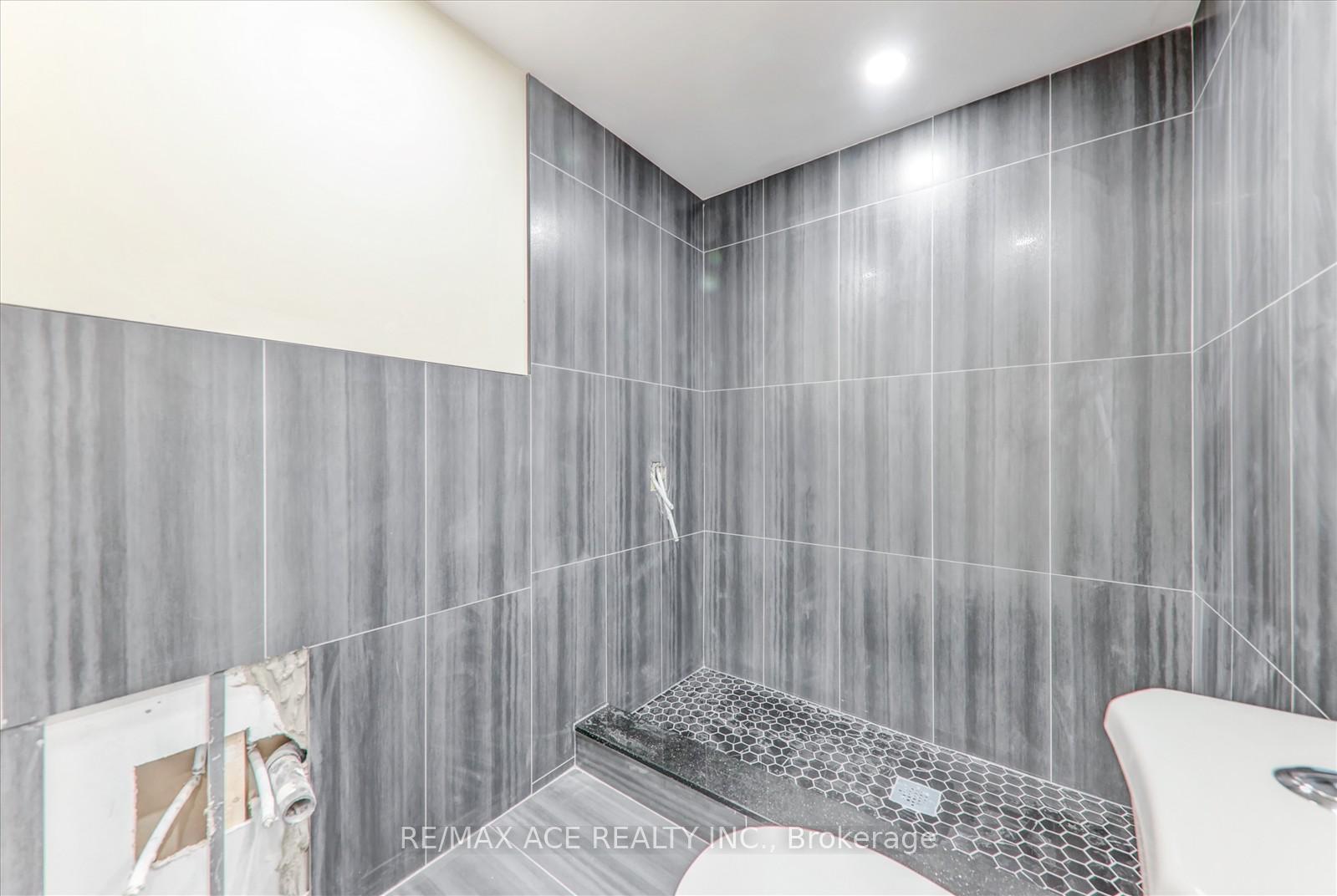 Photo 23 of 353 Kirkham Drive, Markham, Cedarwood — HOMEH