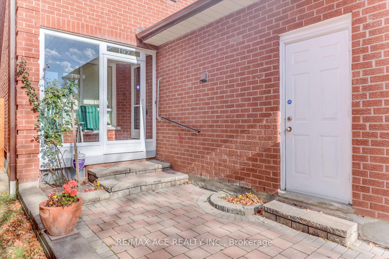 Photo 20 of 197 Anthony Lane, Vaughan, Glen Shields — HOMEH