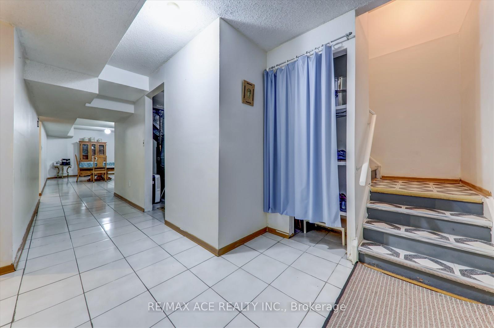 Photo 34 of 197 Anthony Lane, Vaughan, Glen Shields — HOMEH