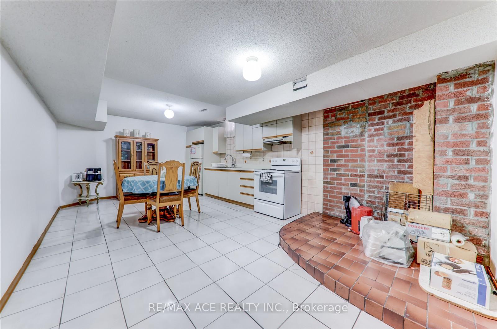 Photo 31 of 197 Anthony Lane, Vaughan, Glen Shields — HOMEH
