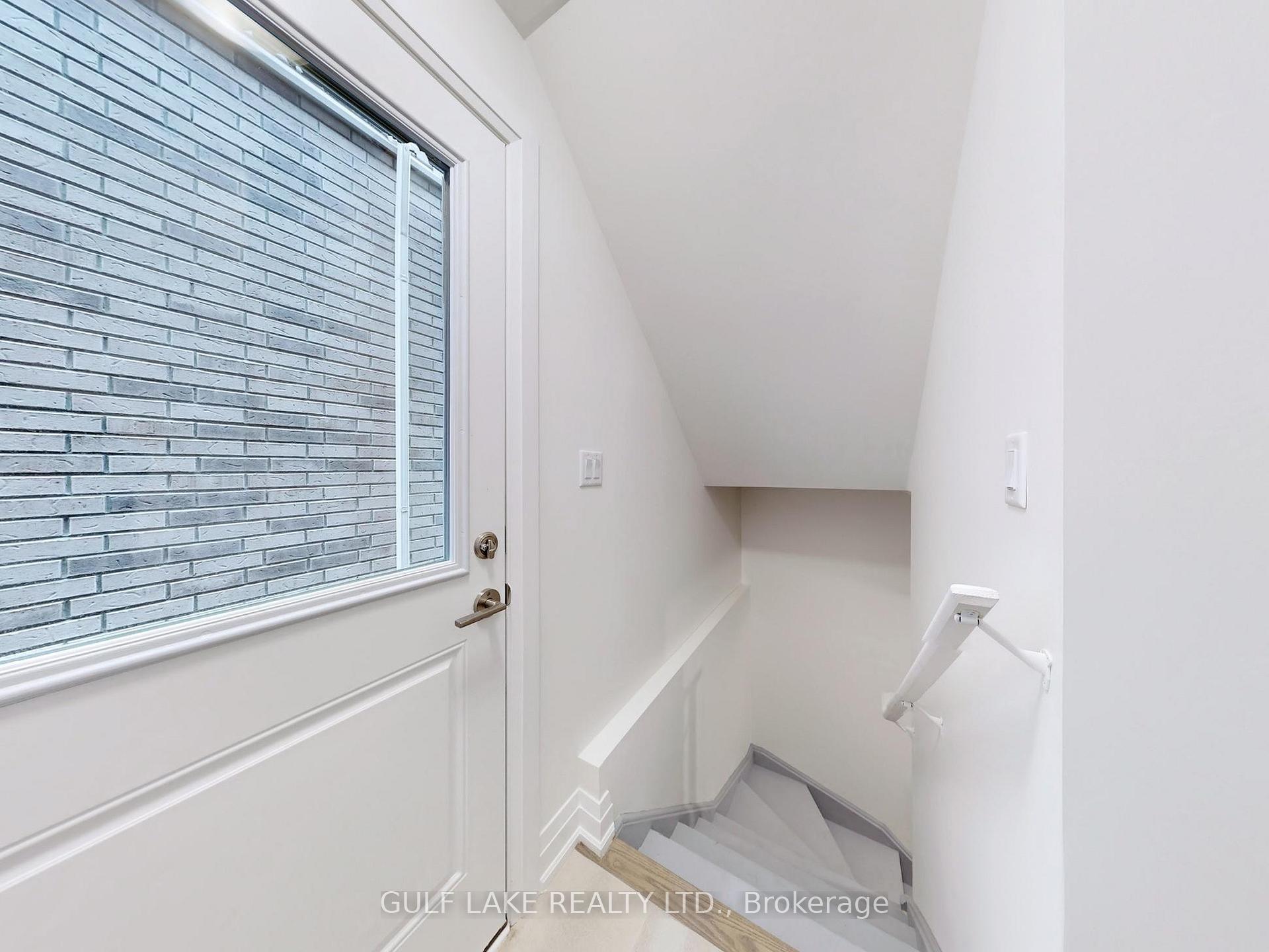 Photo 31 of 12 Gemini Drive, Barrie, Rural Barrie Southeast — HOMEH