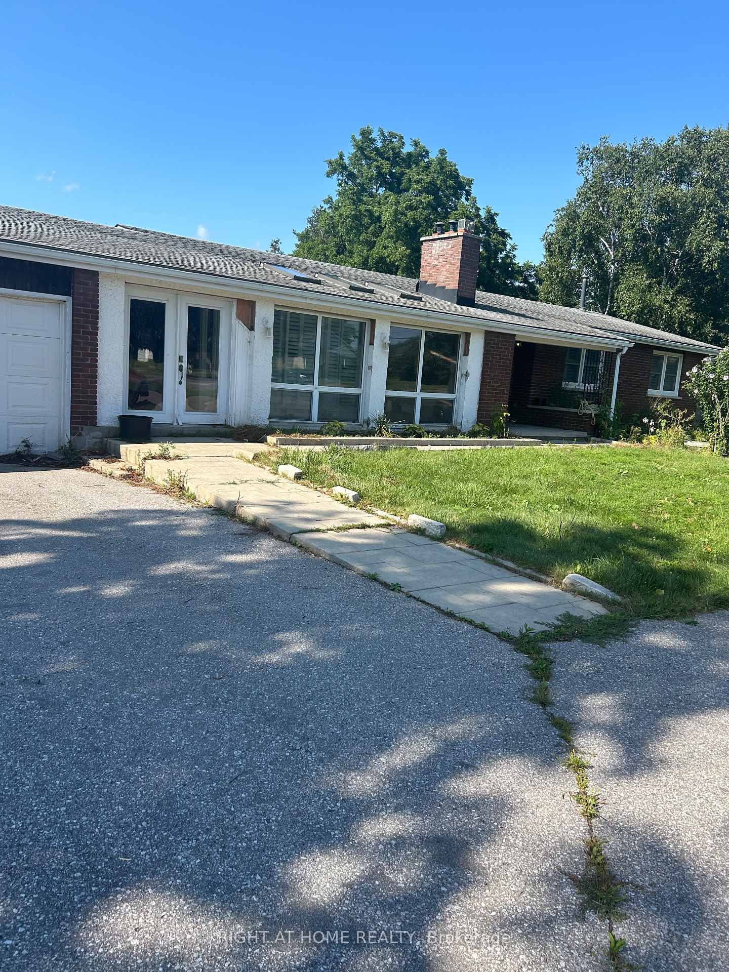 Front of 1592 Highway #2 Street