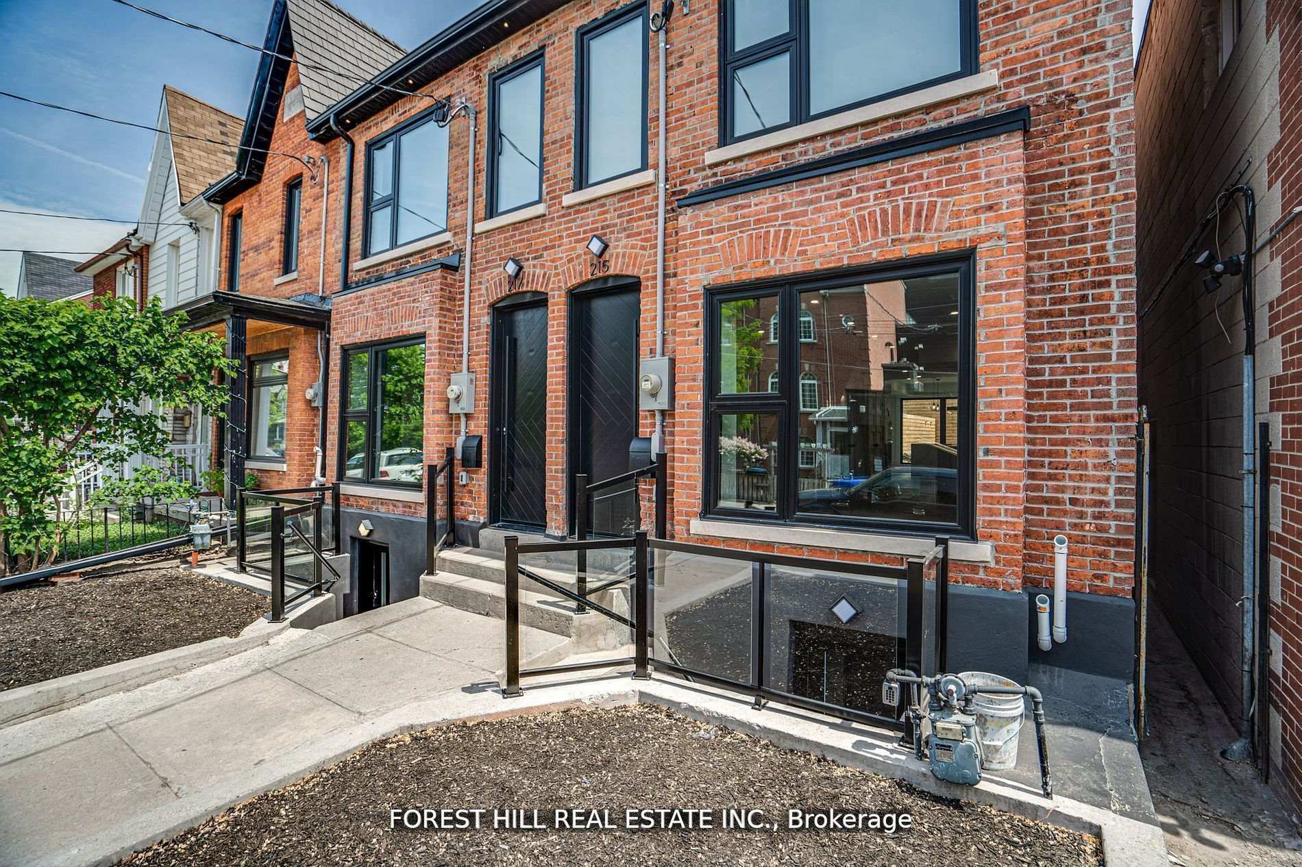Front of Unit Lower, 215 Euclid Avenue