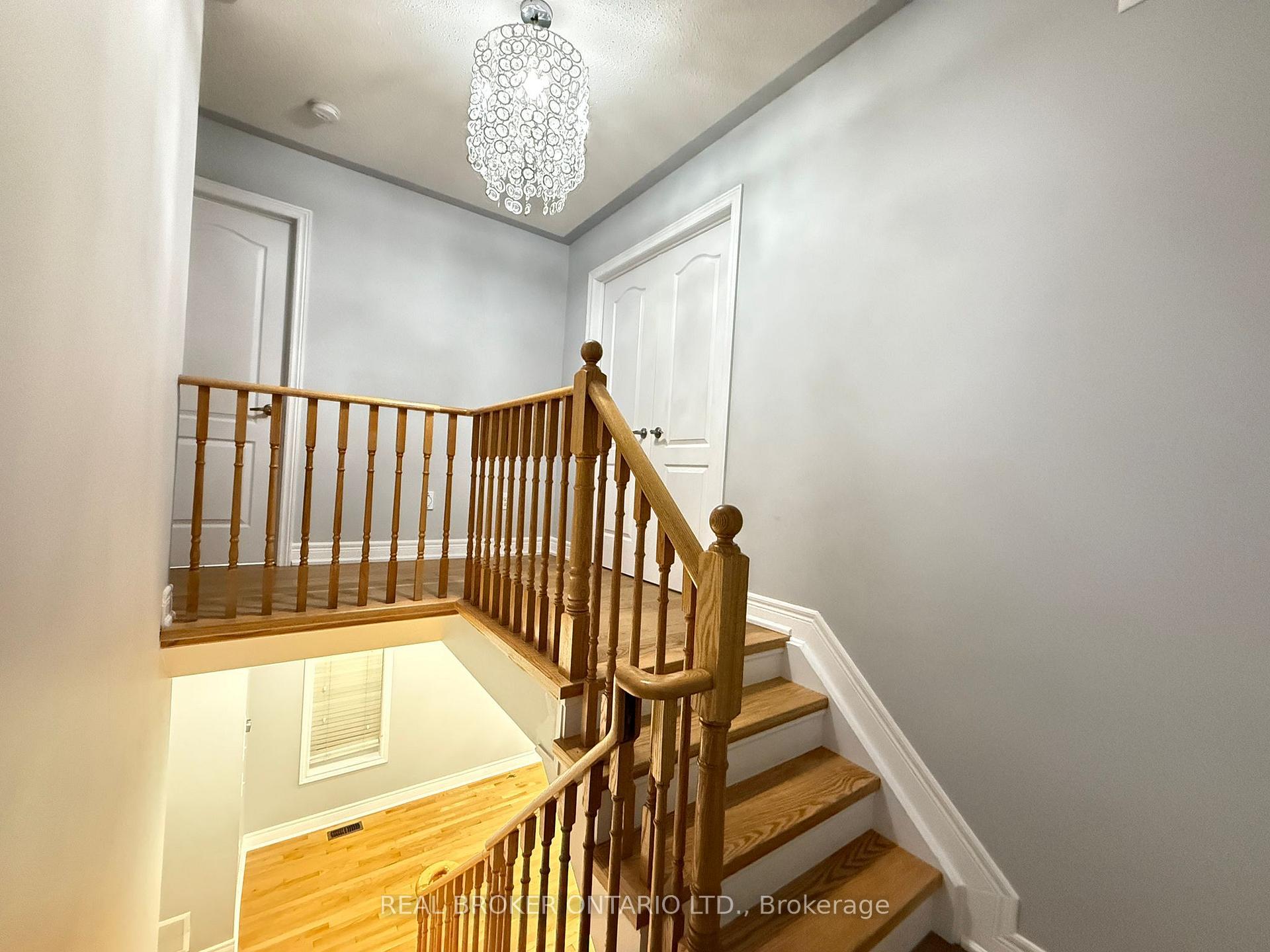 Photo 18 of 157 Bathgate Crescent, Clarington, Courtice — HOMEH