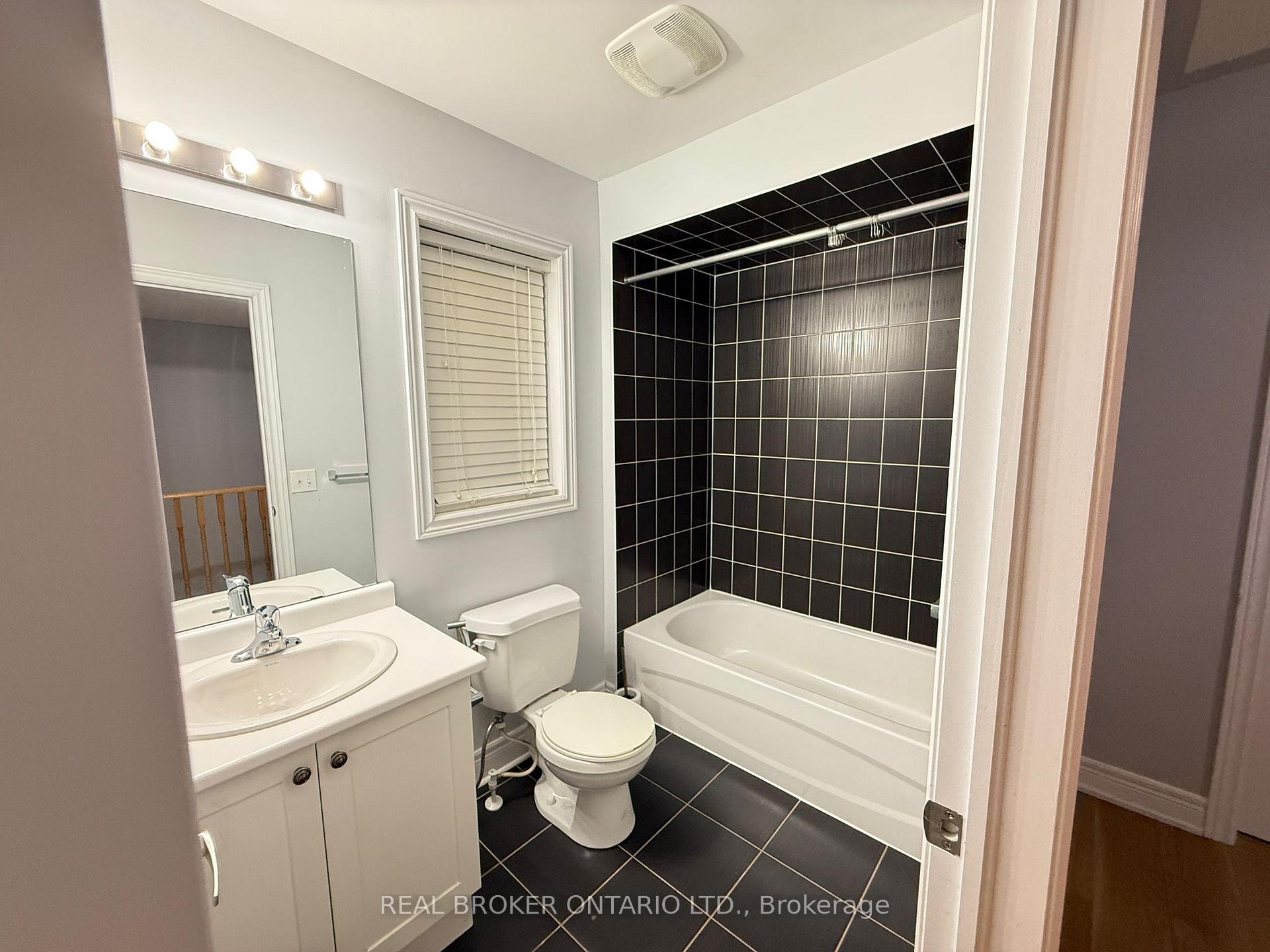 Photo 16 of 157 Bathgate Crescent, Clarington, Courtice — HOMEH