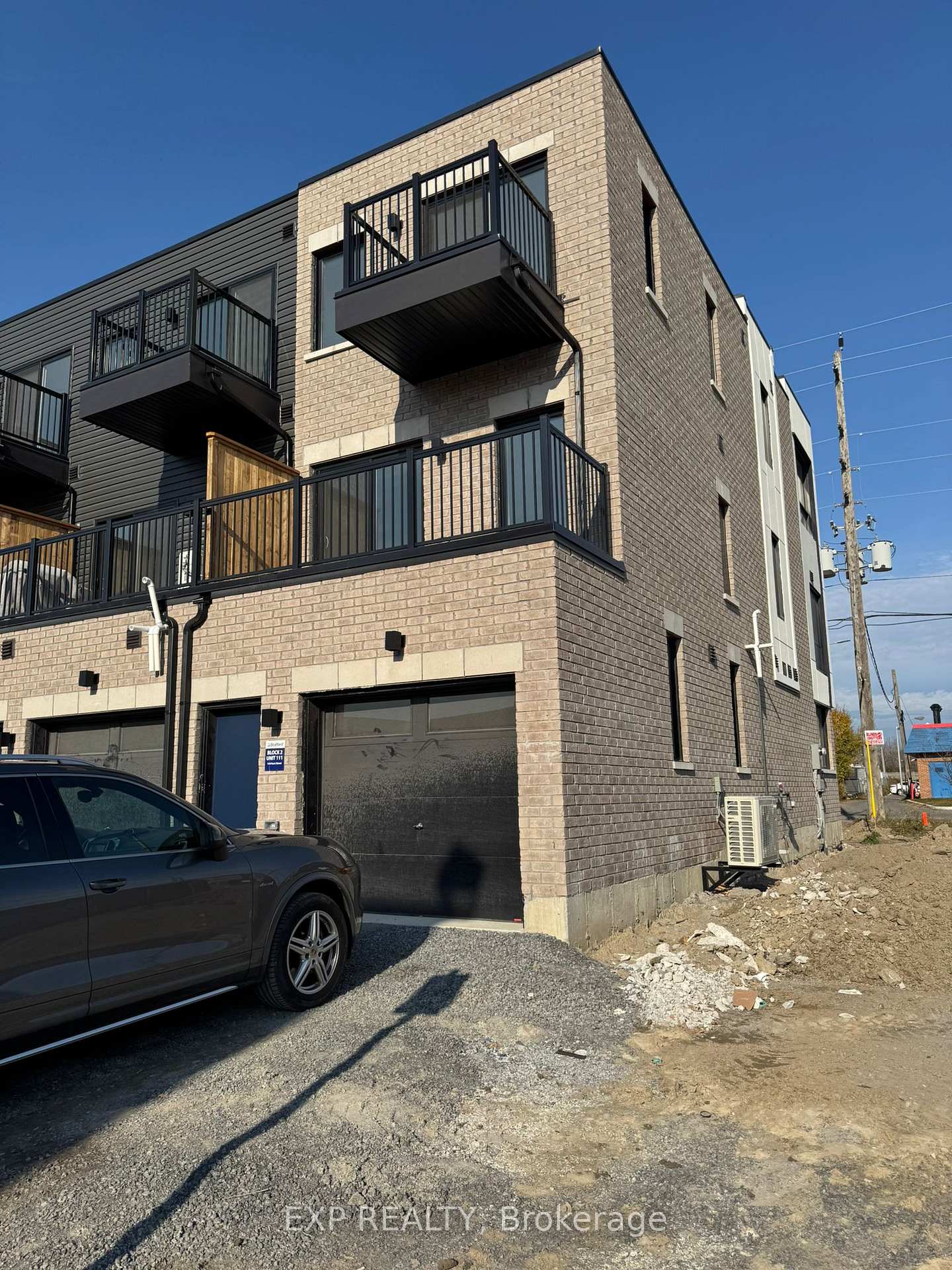 Photo 4 of 143 Hunt Street, Ajax, South West — HOMEH