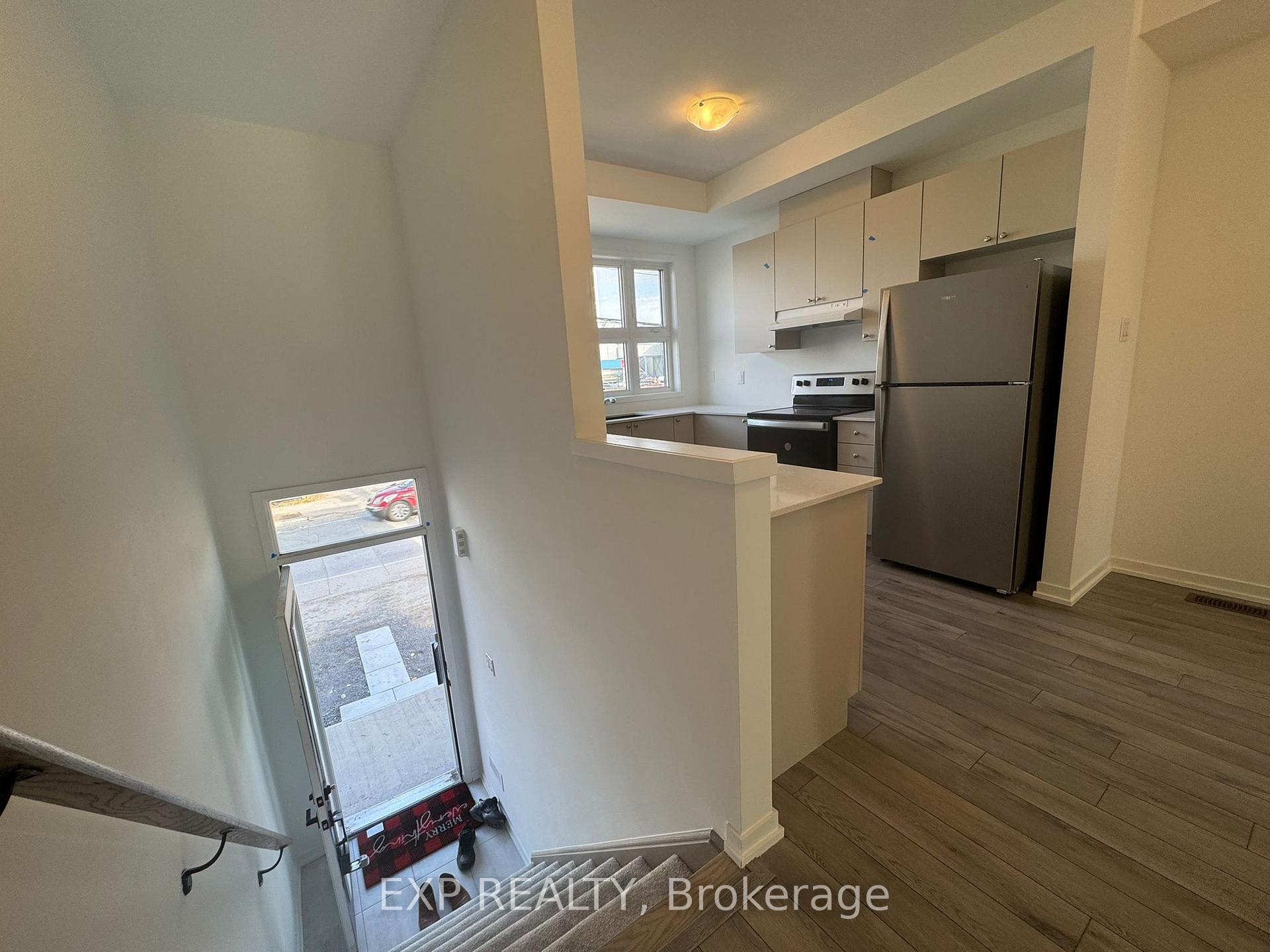 Photo 6 of 143 Hunt Street, Ajax, South West — HOMEH