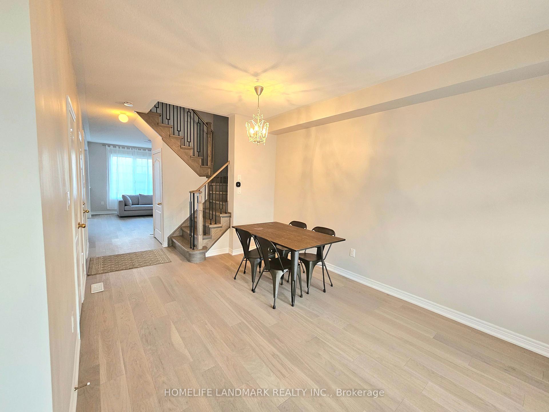 Photo 3 of 149 Hammersly Boulevard, Markham, Wismer — HOMEH