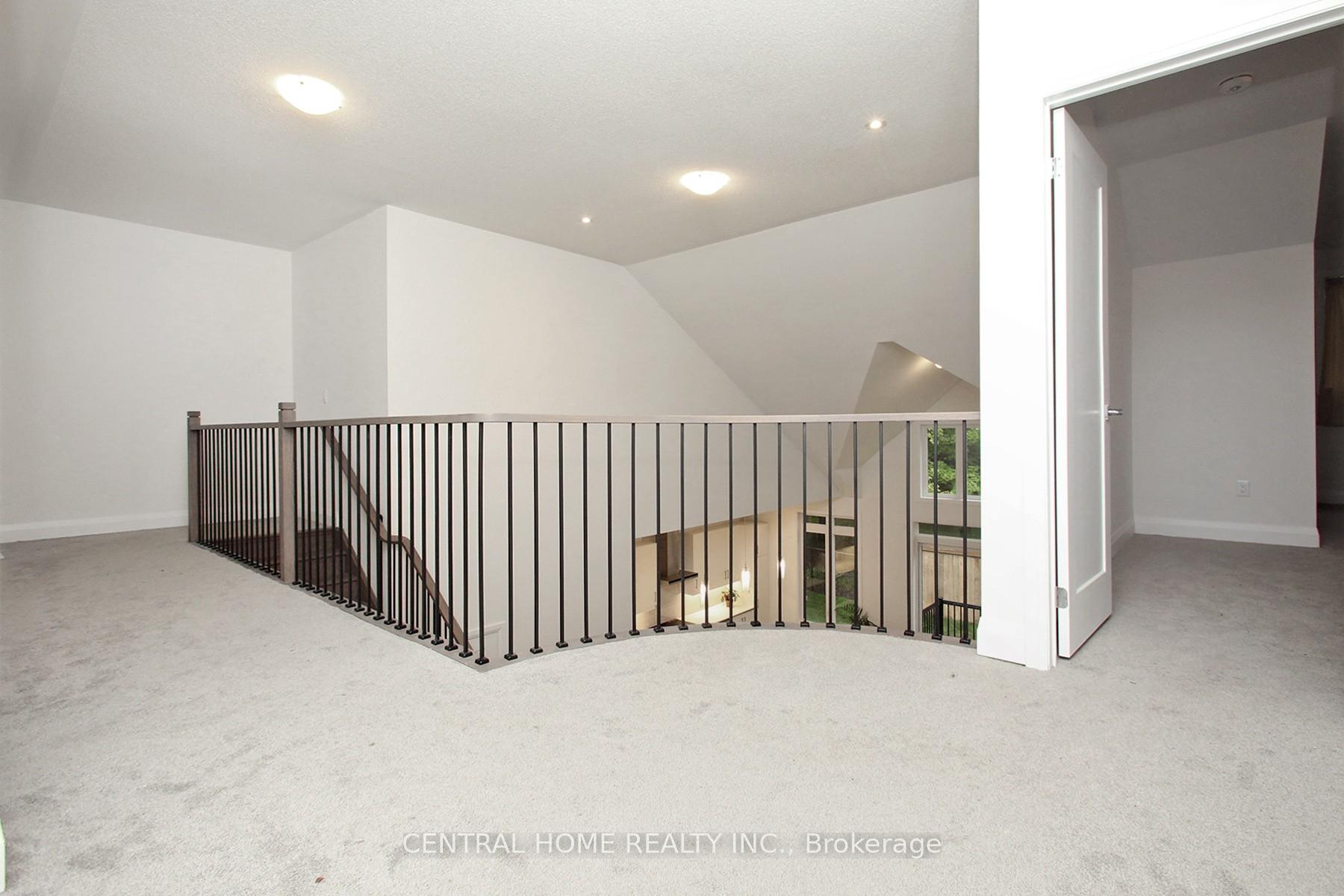 Photo 25 of 1 Vern Robertson Gate, Uxbridge — HOMEH