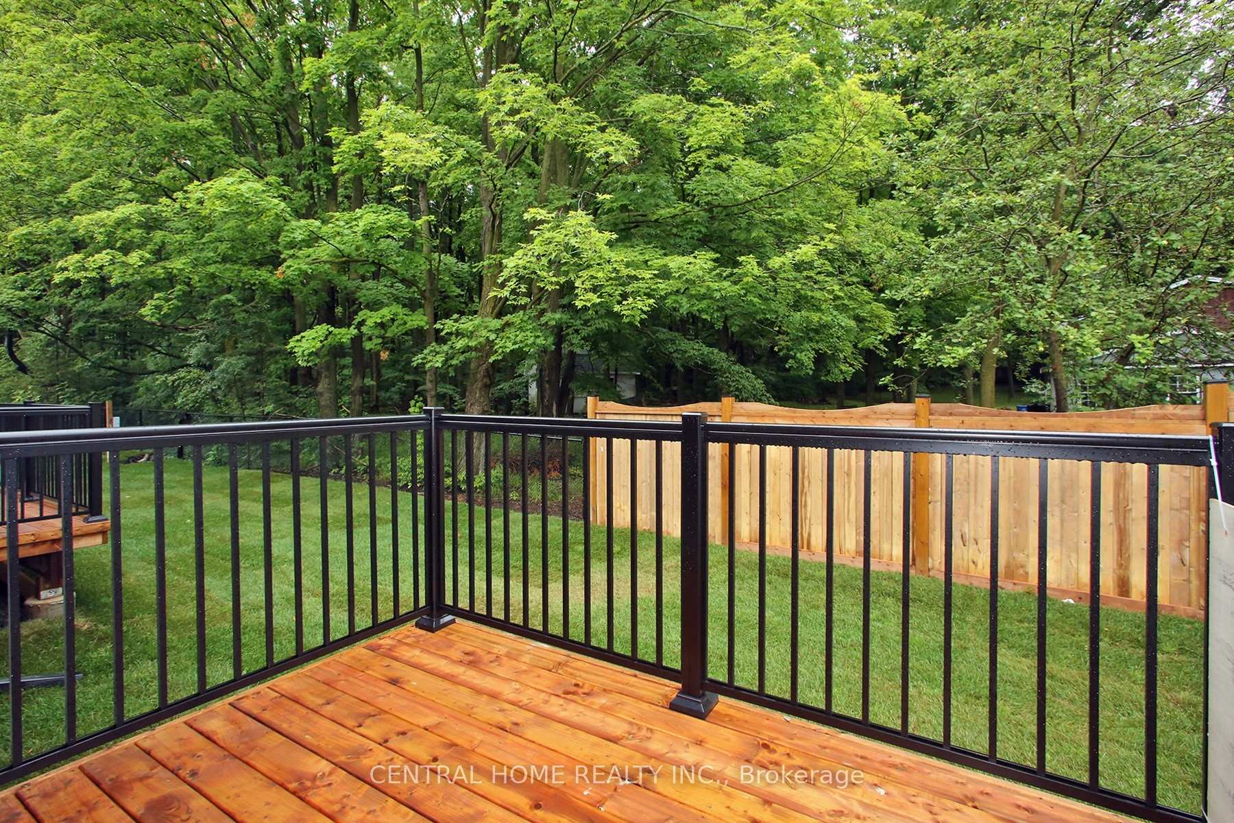 Photo 26 of 1 Vern Robertson Gate, Uxbridge — HOMEH