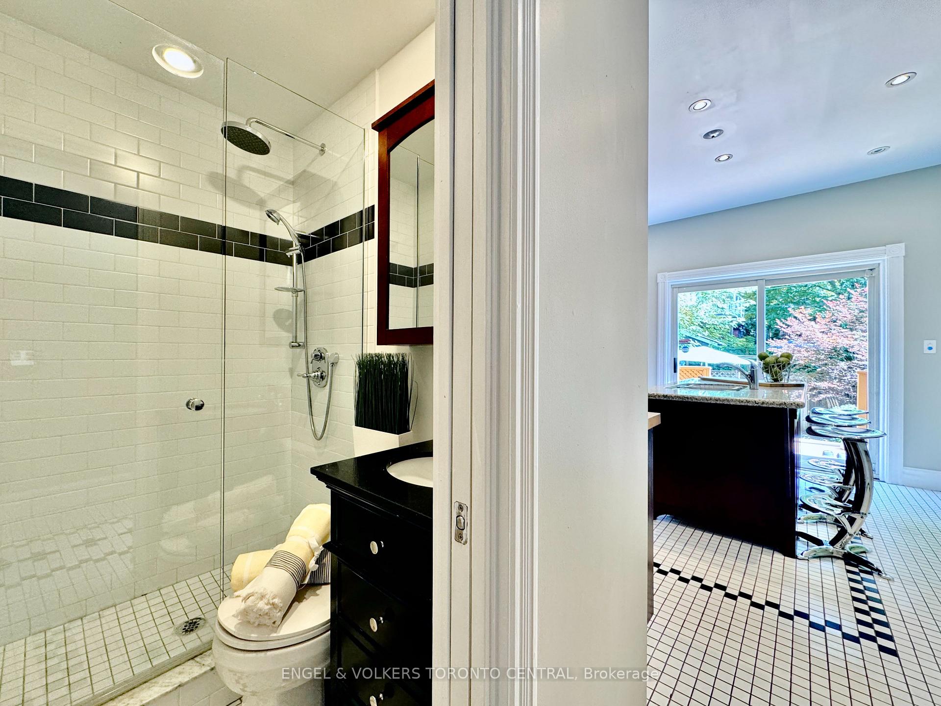 Photo 38 of 57 Metcalfe Street, Toronto, Cabbagetown-South St. James Town — HOMEH