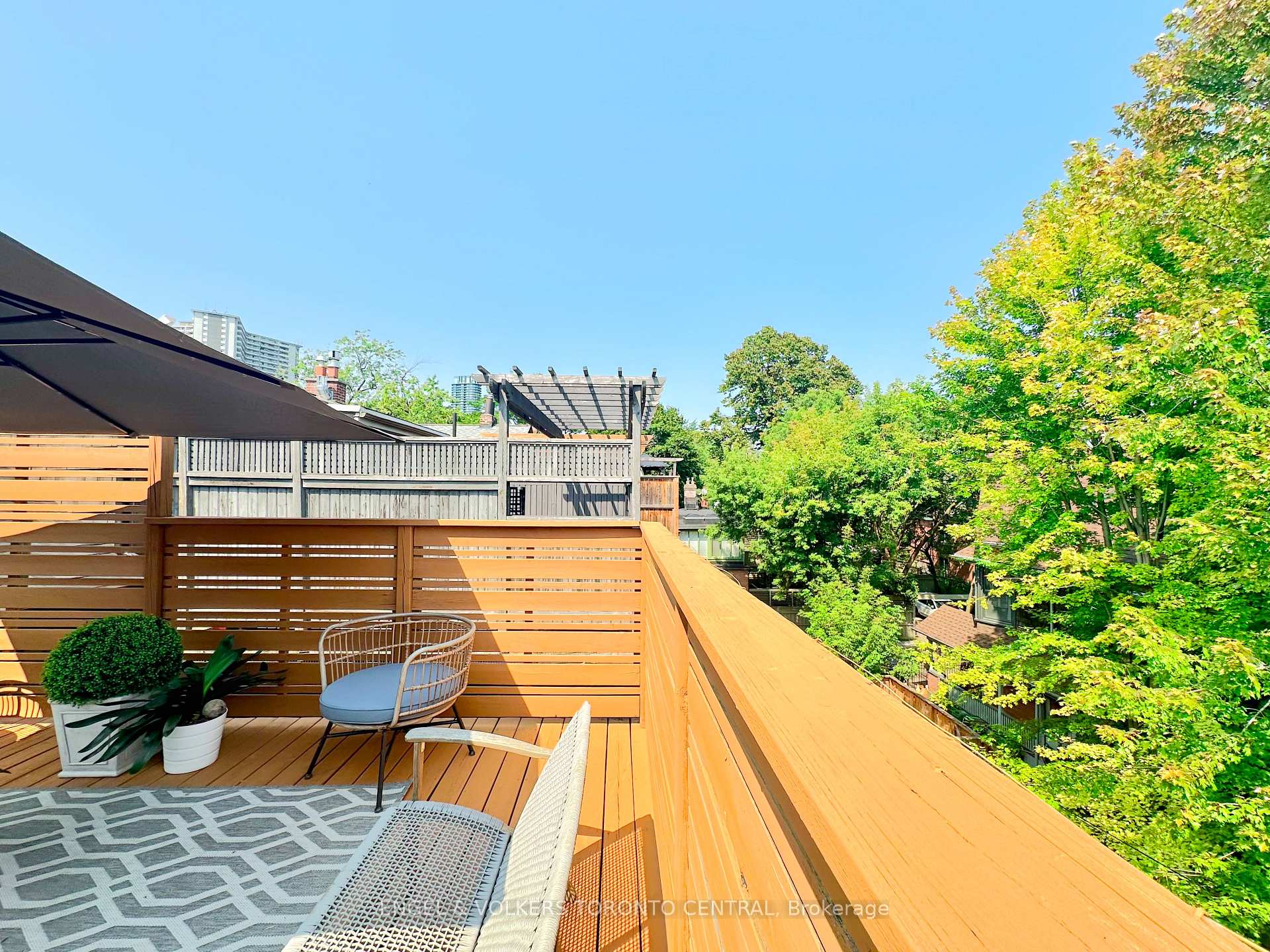 Photo 10 of 57 Metcalfe Street, Toronto, Cabbagetown-South St. James Town — HOMEH