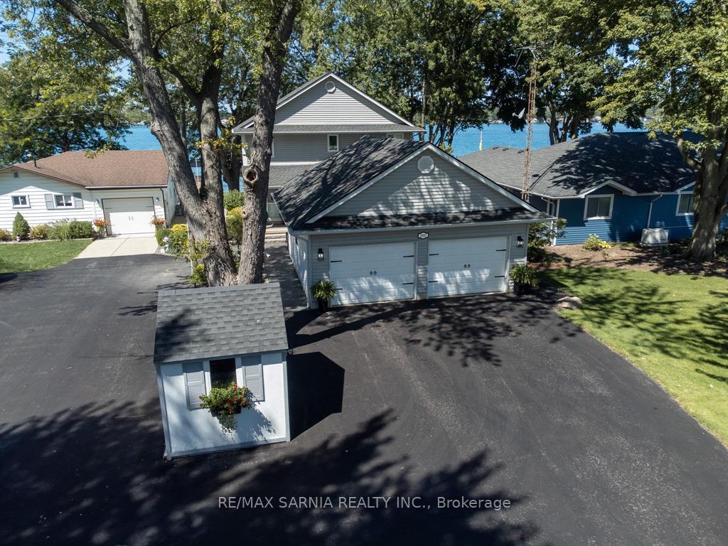Photo 1 of 2987 St. Clair Parkway, St. Clair — HOMEH