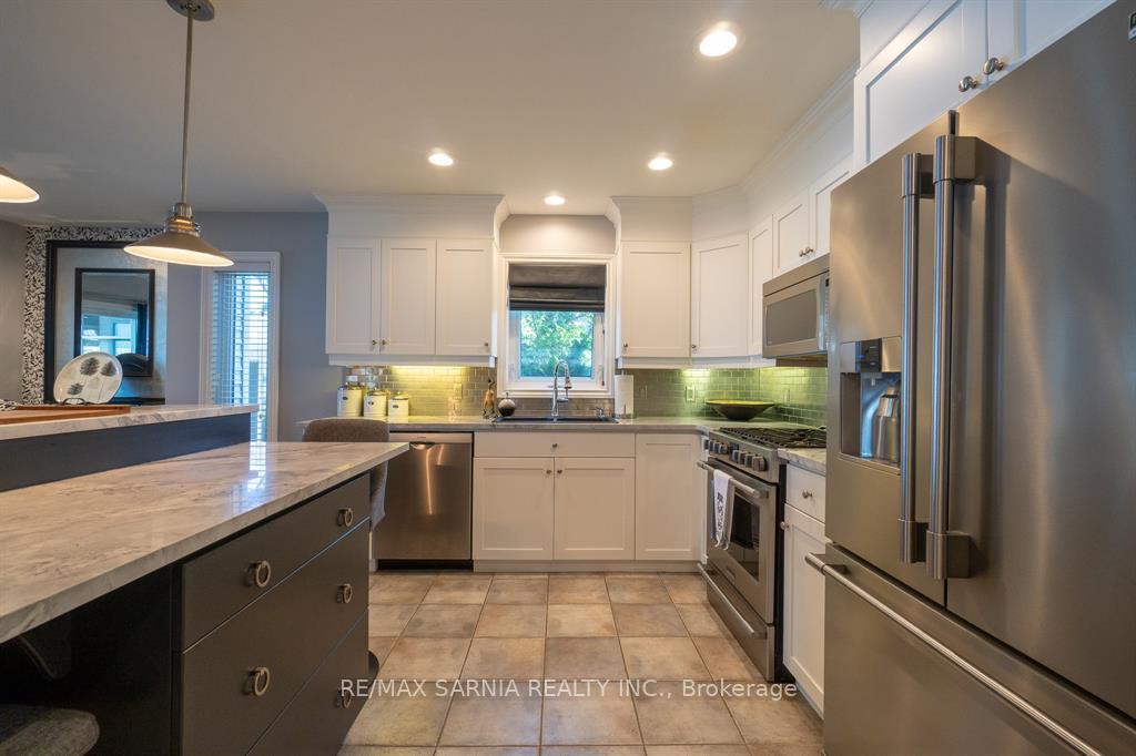 Photo 15 of 2987 St. Clair Parkway, St. Clair — HOMEH
