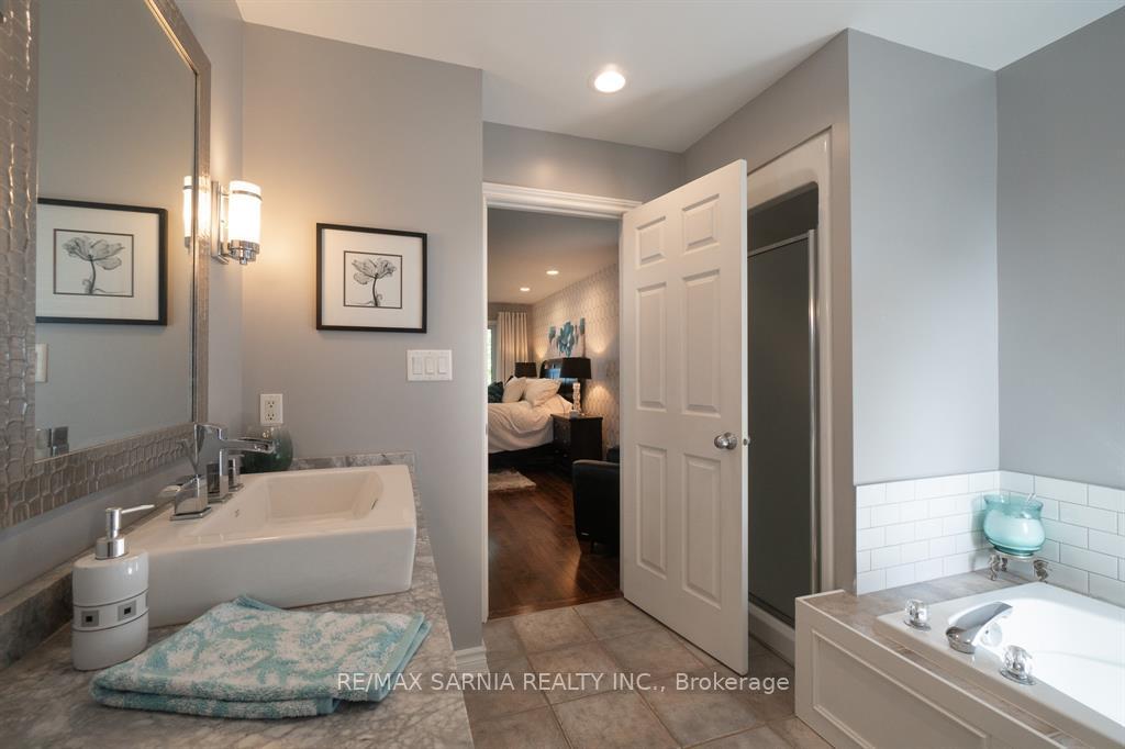 Photo 33 of 2987 St. Clair Parkway, St. Clair — HOMEH