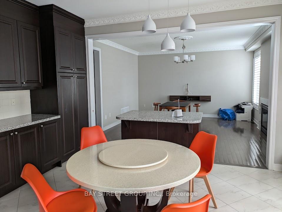 Photo 7 of 149 Beckett Avenue, Markham, Berczy — HOMEH