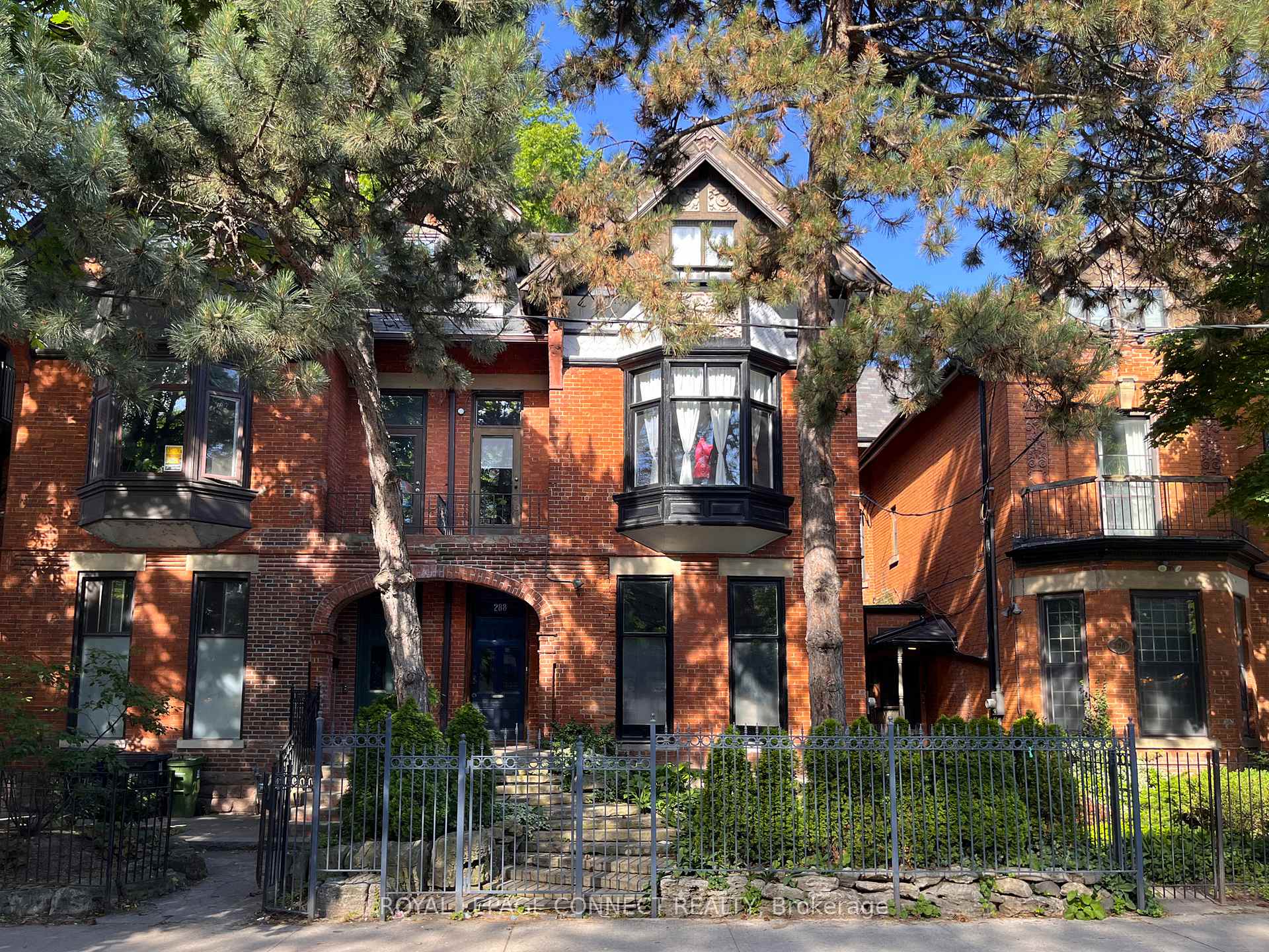 Photo 8 of 288 Sherbourne Street, Toronto, Moss Park — HOMEH