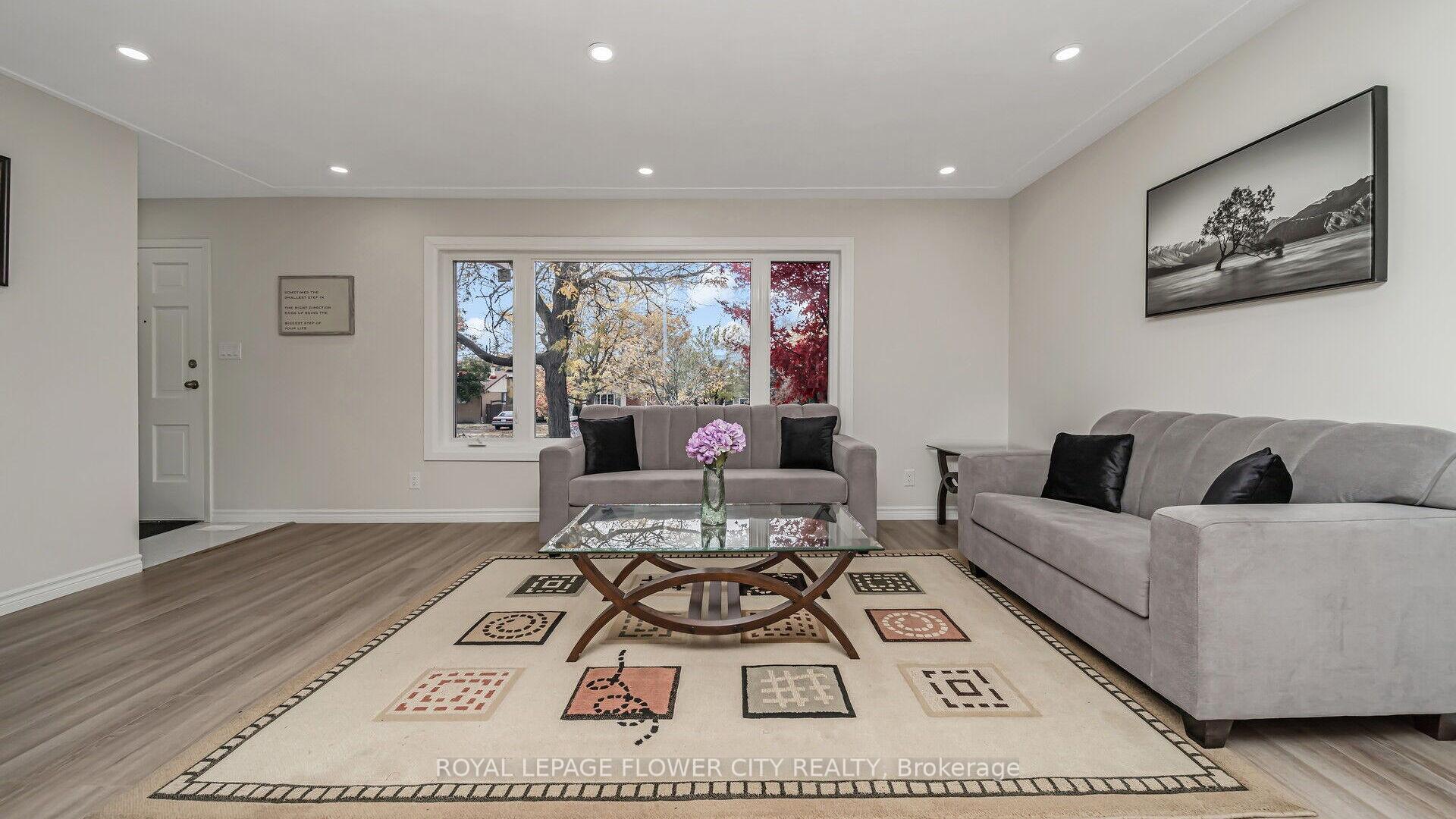 Photo 36 of 212 Carter Avenue, Waterloo, Lincoln Heights — HOMEH