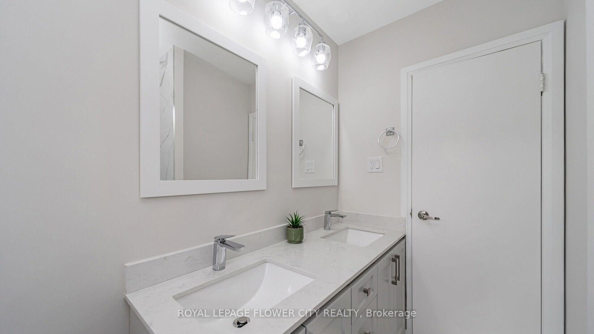 Photo 17 of 212 Carter Avenue, Waterloo, Lincoln Heights — HOMEH
