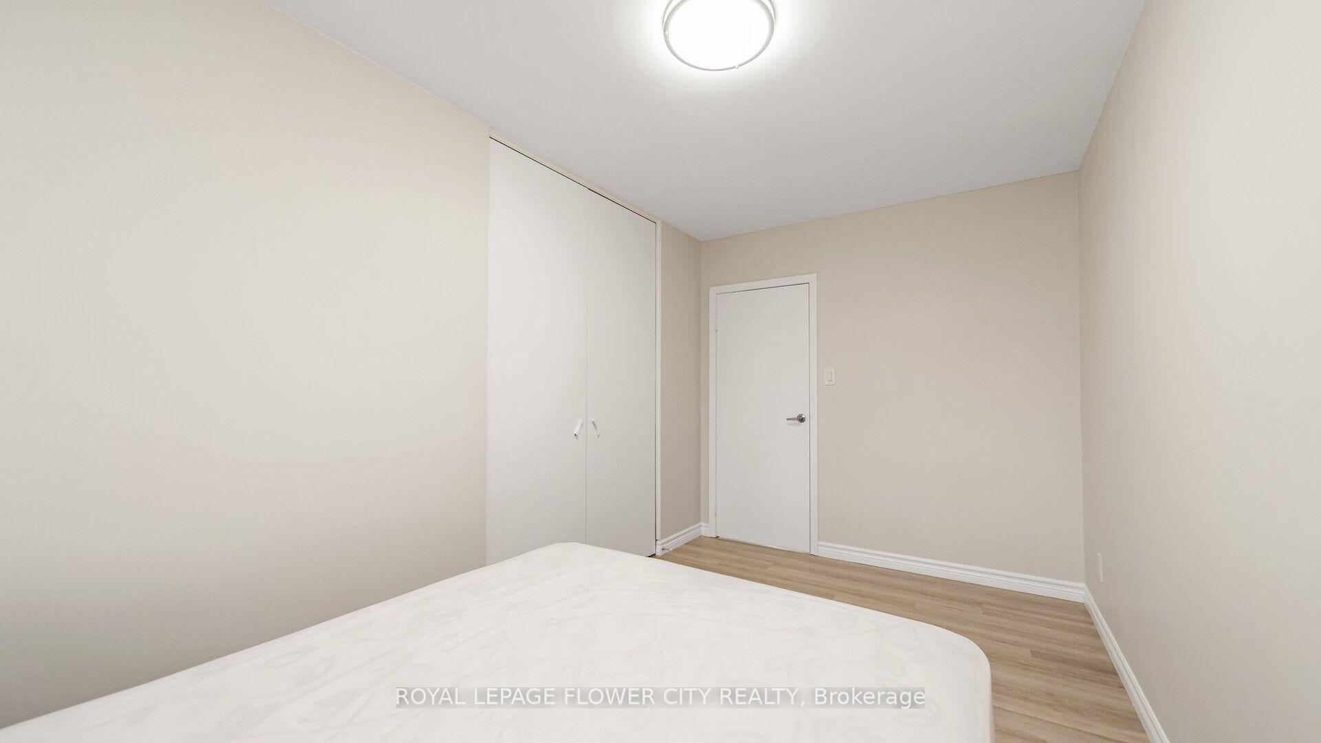 Photo 16 of 212 Carter Avenue, Waterloo, Lincoln Heights — HOMEH