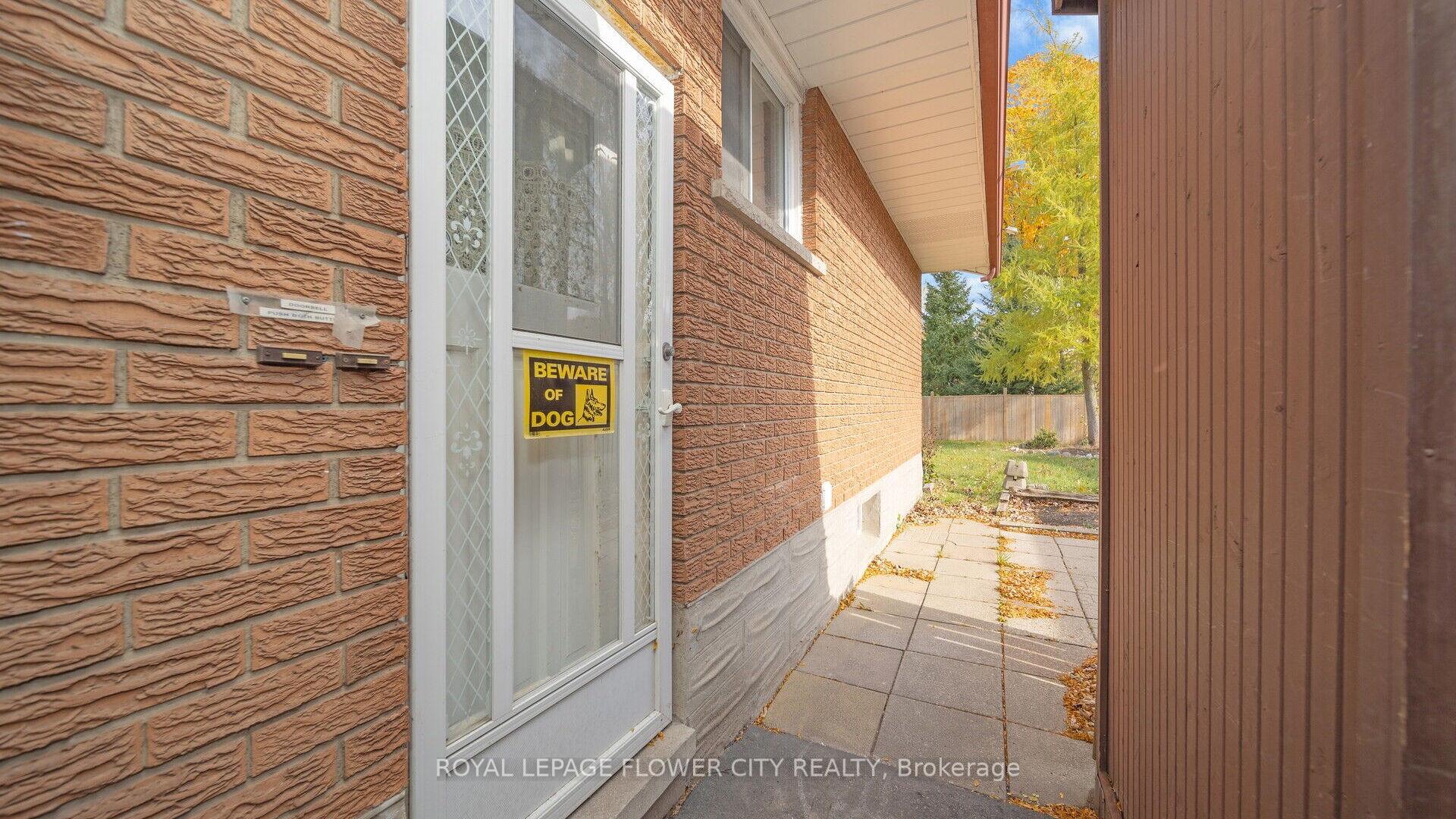 Photo 22 of 212 Carter Avenue, Waterloo, Lincoln Heights — HOMEH