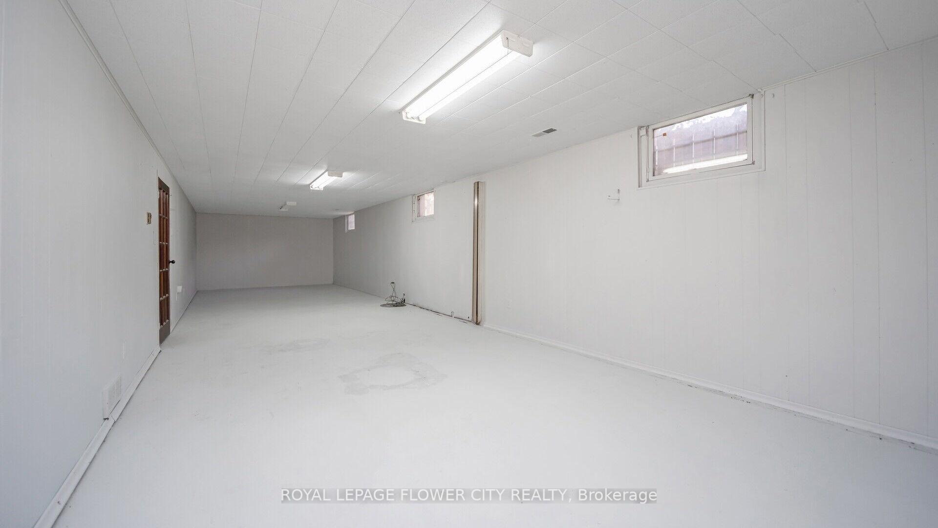 Photo 20 of 212 Carter Avenue, Waterloo, Lincoln Heights — HOMEH