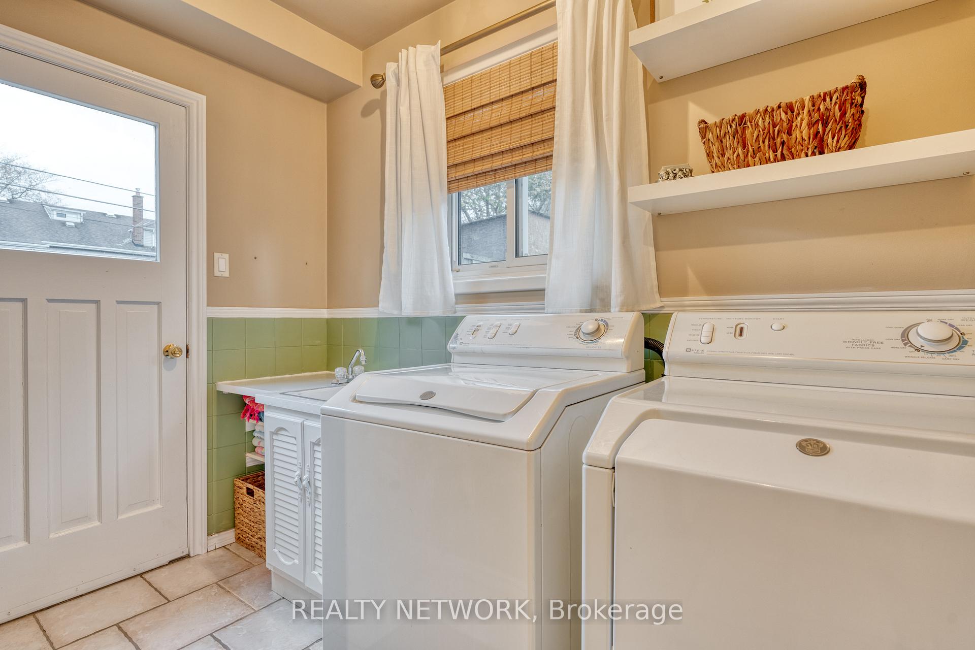 Photo 22 of 59 Felker Avenue, Hamilton, Stoney Creek — HOMEH