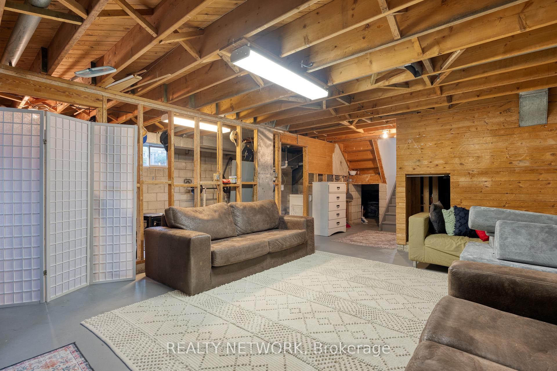 Photo 25 of 59 Felker Avenue, Hamilton, Stoney Creek — HOMEH
