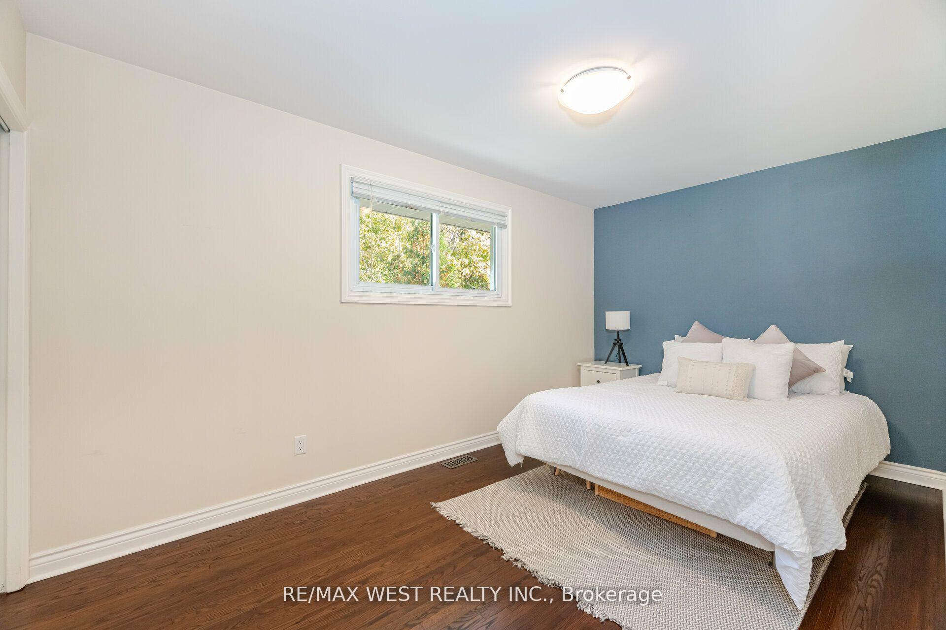 Photo 11 of 69 Keewatin St S, Oshawa, Donevan — HOMEH