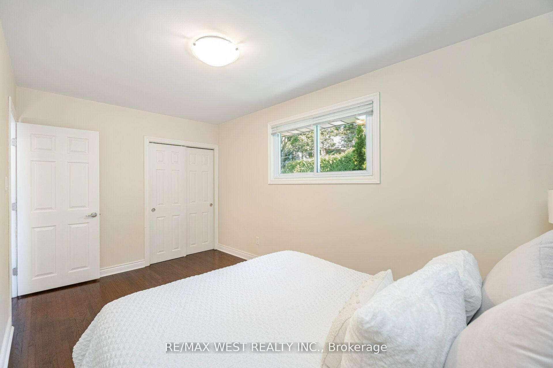 Photo 9 of 69 Keewatin St S, Oshawa, Donevan — HOMEH