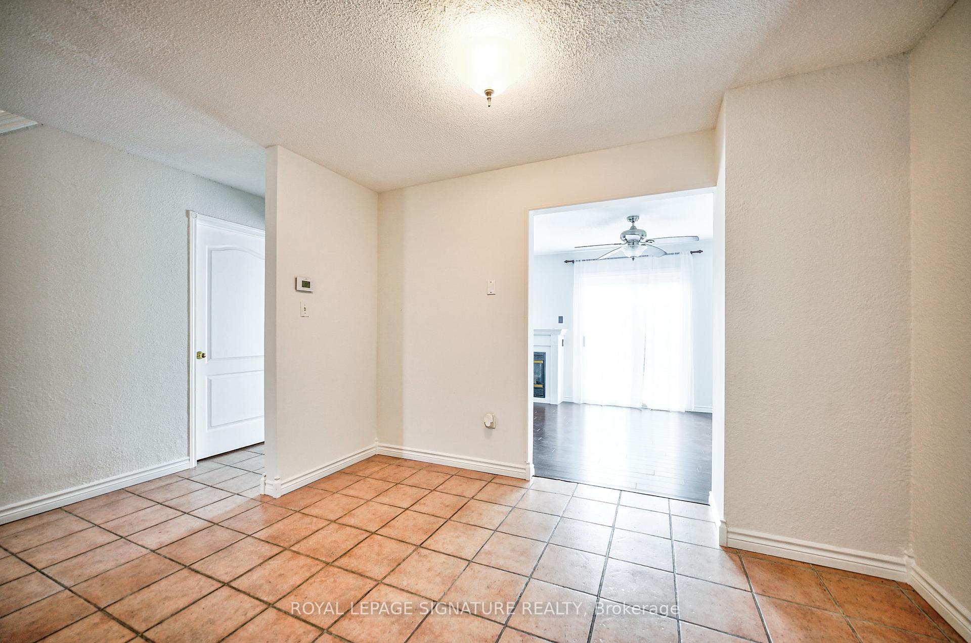 Photo 24 of 16 Christie Crescent, Barrie, Letitia Heights — HOMEH
