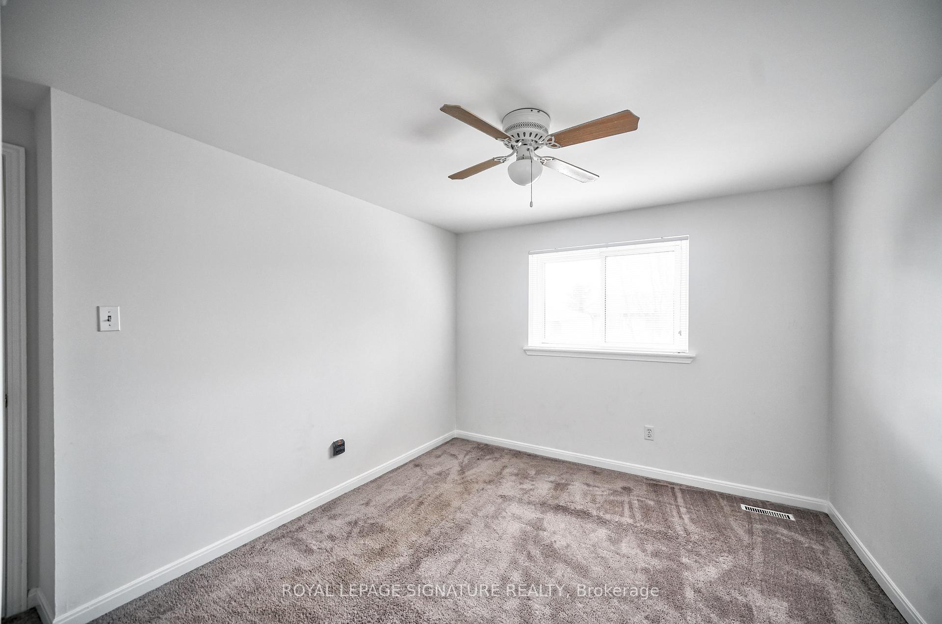 Photo 16 of 16 Christie Crescent, Barrie, Letitia Heights — HOMEH