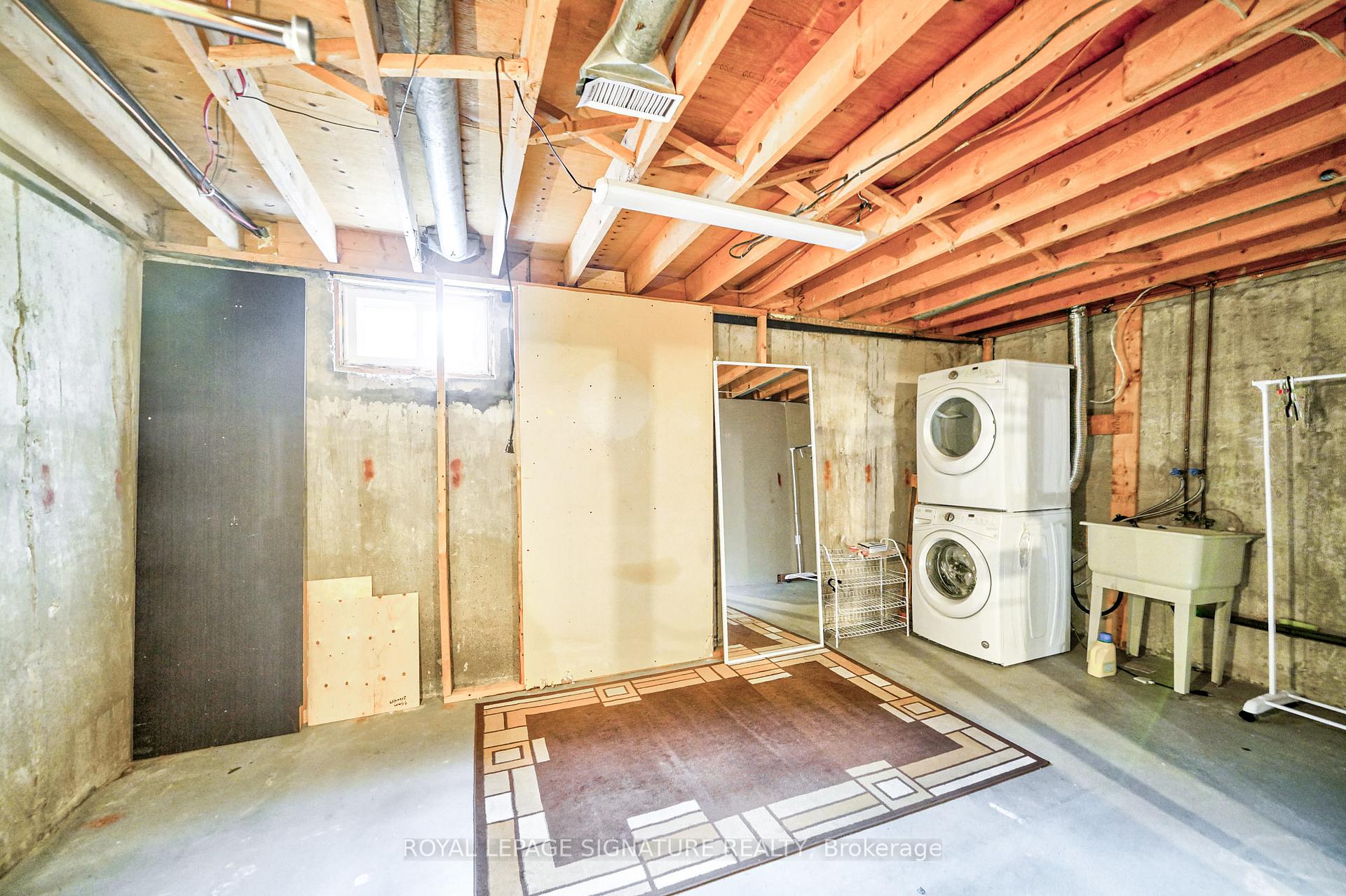 Photo 28 of 16 Christie Crescent, Barrie, Letitia Heights — HOMEH