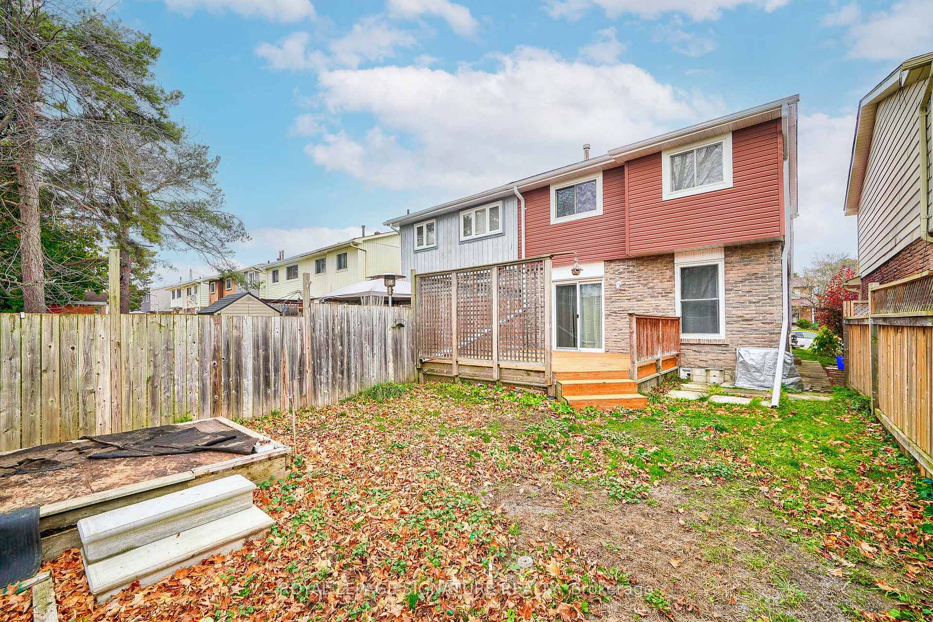 Photo 25 of 16 Christie Crescent, Barrie, Letitia Heights — HOMEH