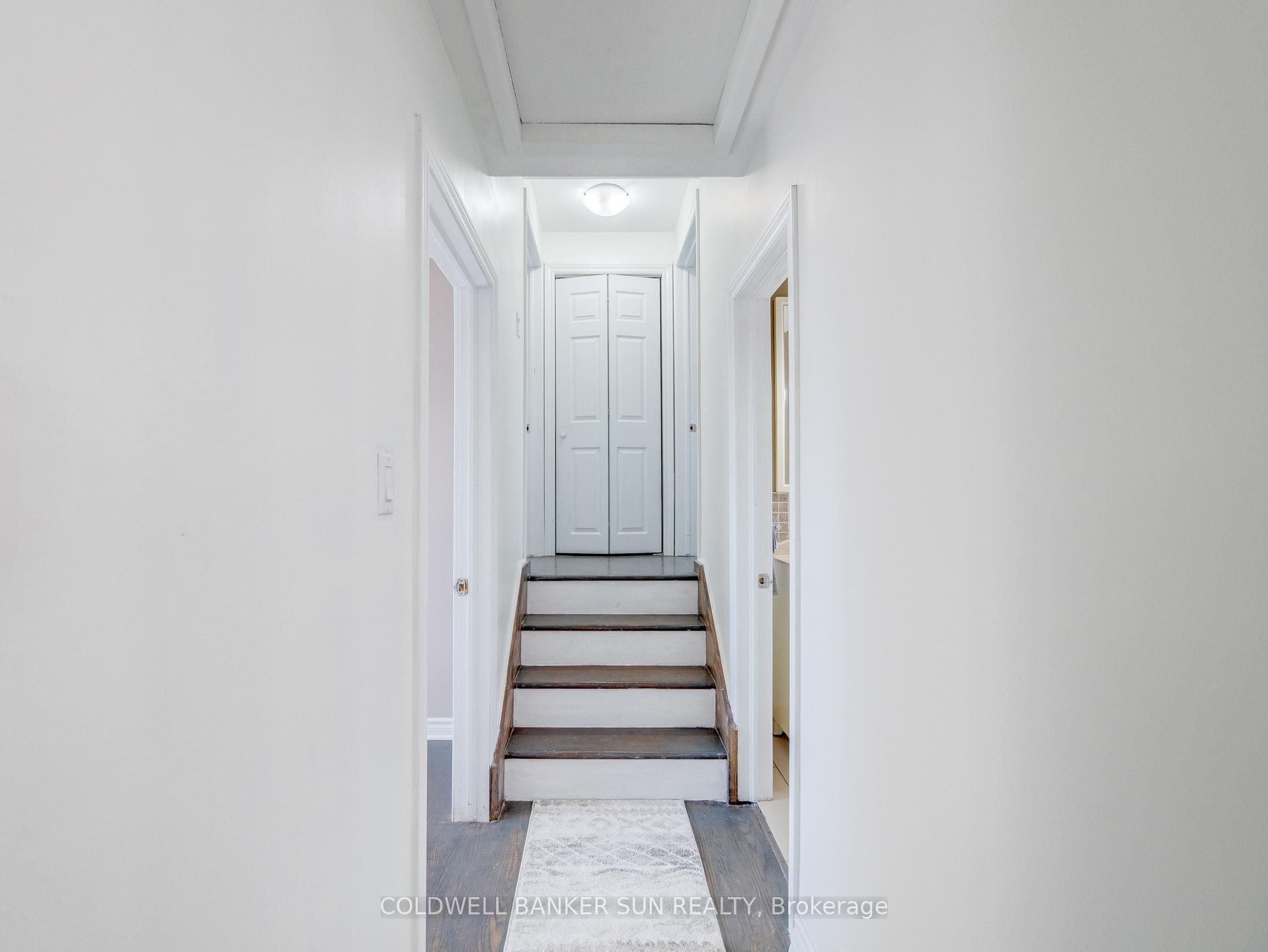 Photo 8 of 324 Rosemount Drive, Kitchener, Rosemount — HOMEH