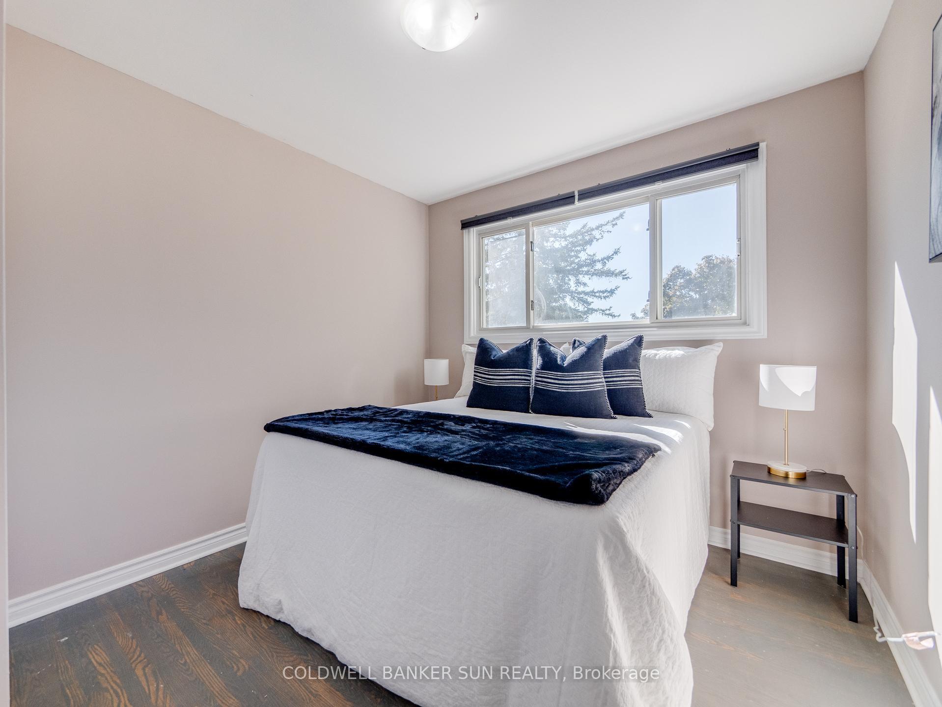 Photo 13 of 324 Rosemount Drive, Kitchener, Rosemount — HOMEH